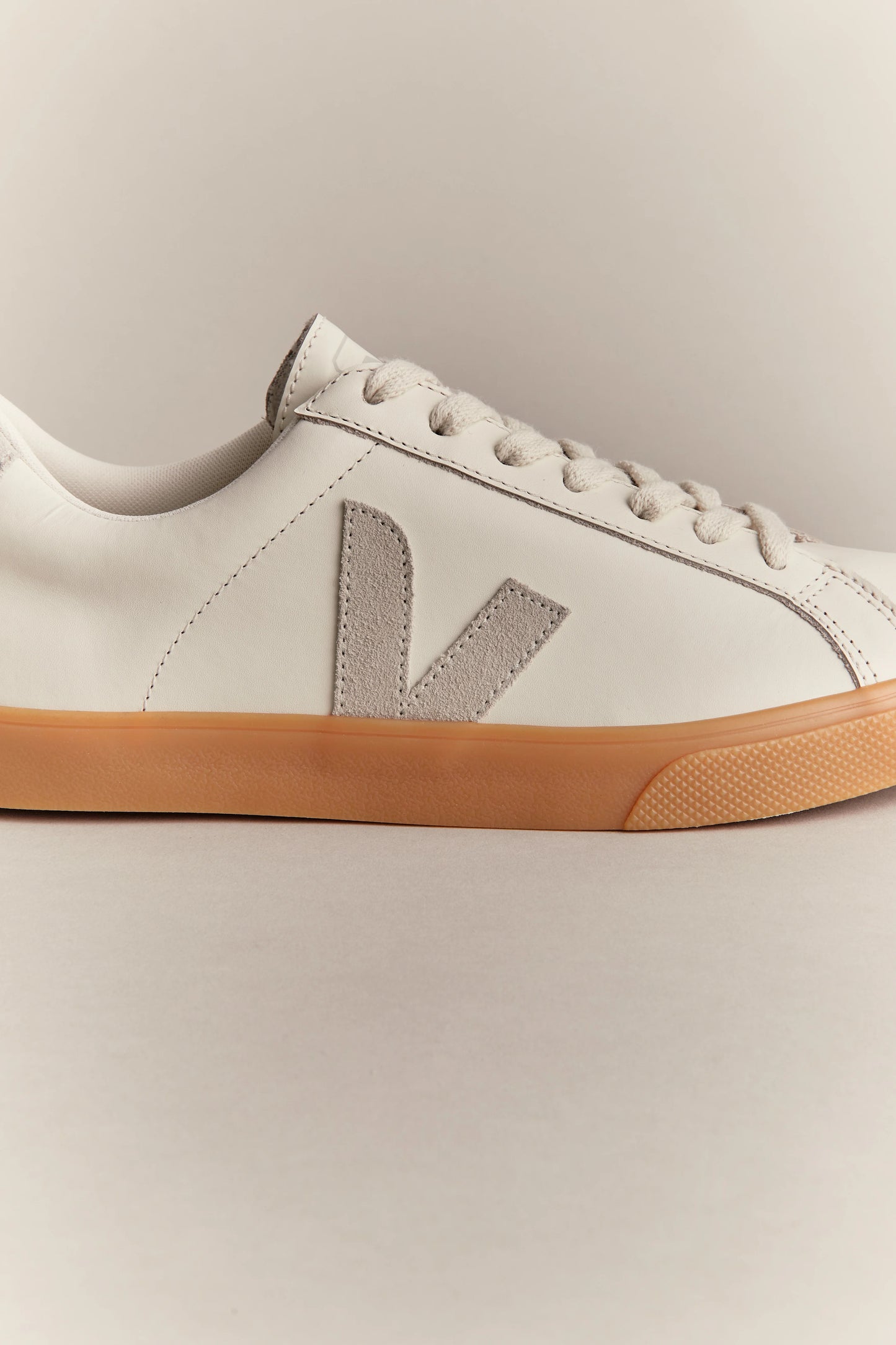 Gray סניקרס לנשים Esplar VEJA