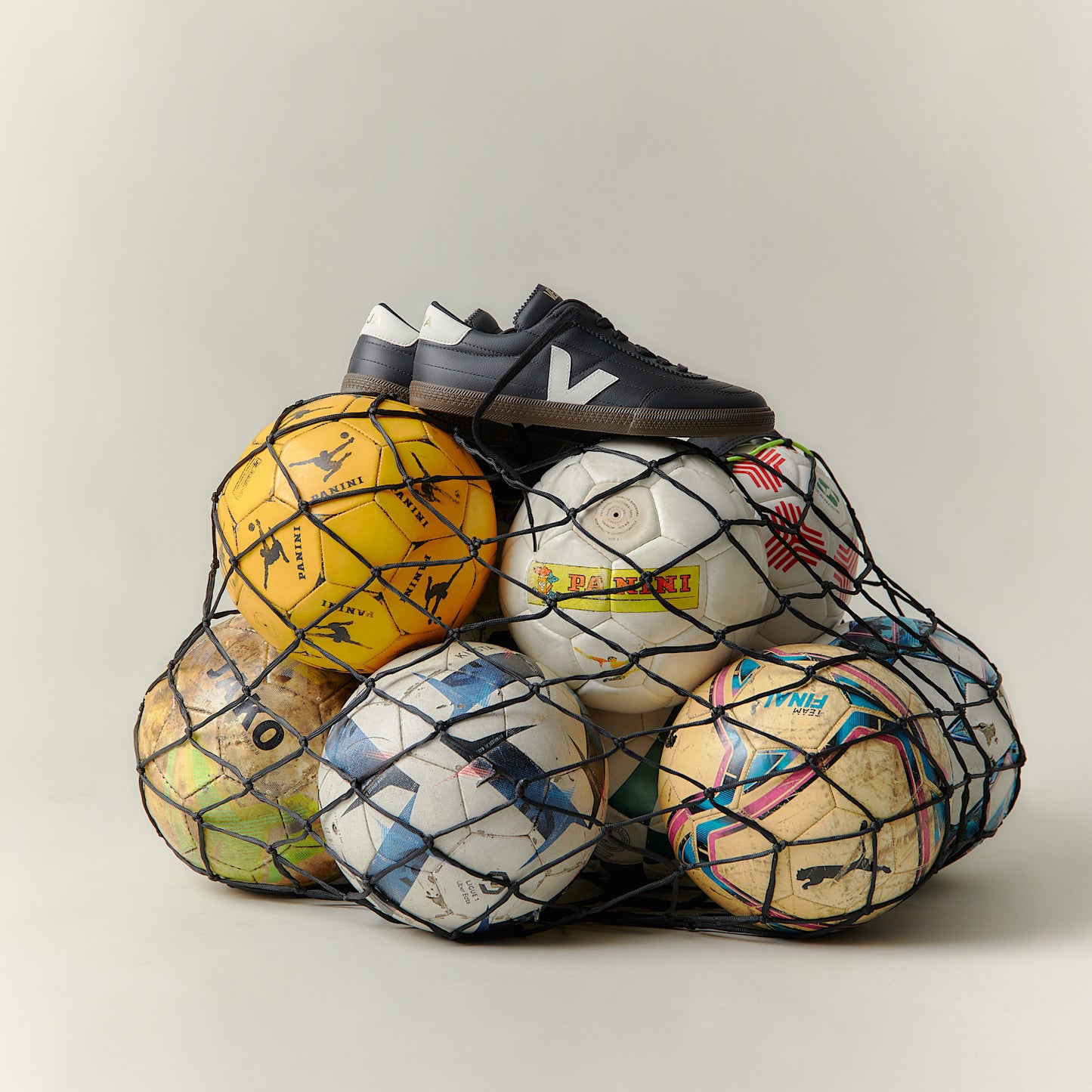 Gray סניקרס לנשים Veja Panenka VEJA