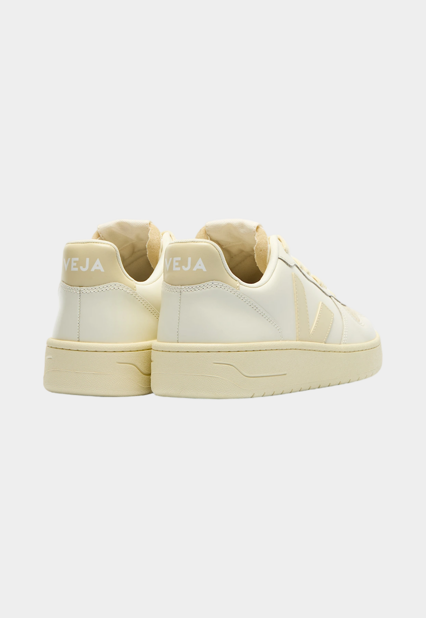 Beige סניקרס לנשים Veja V-10 VEJA