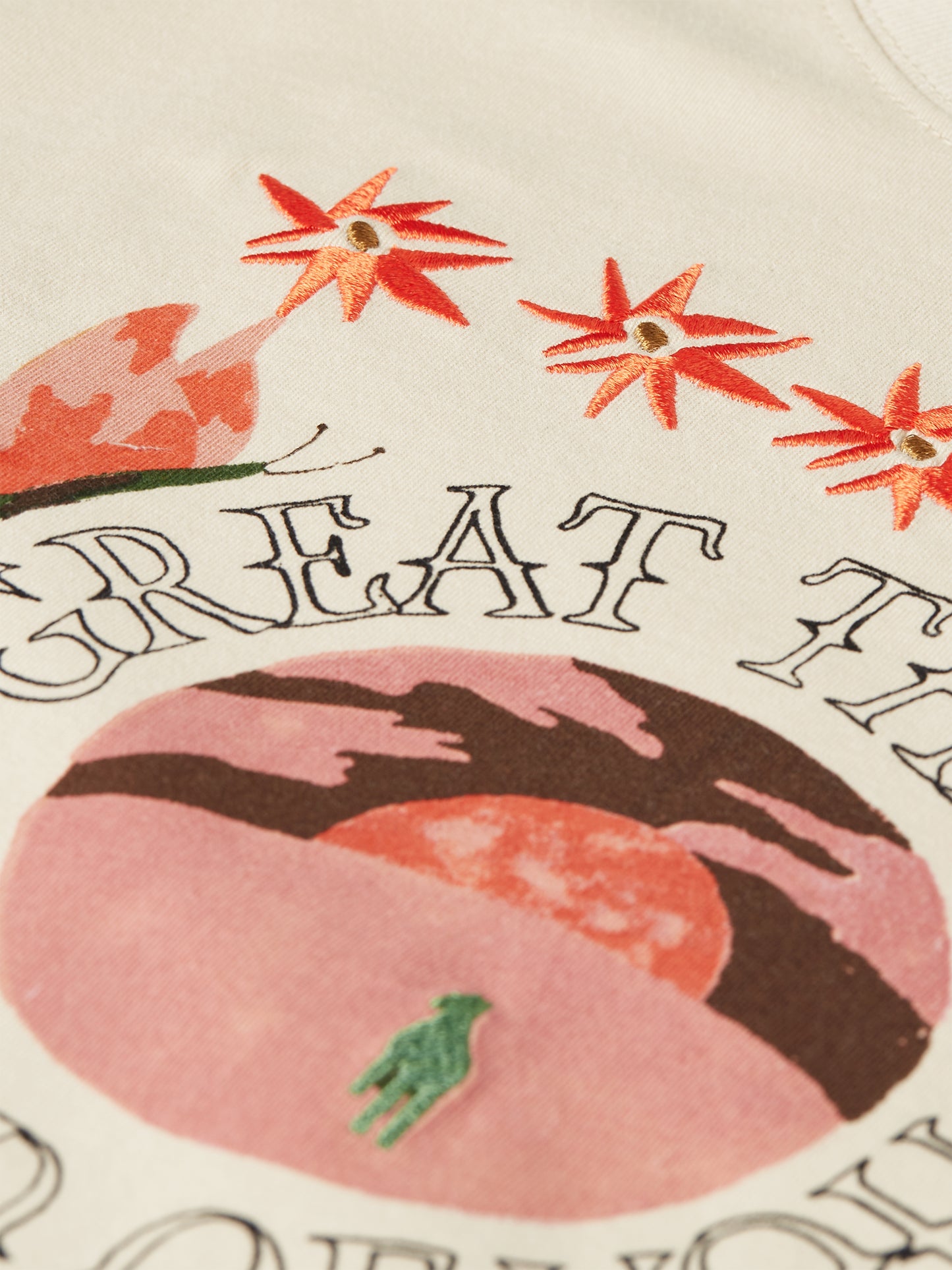 Light Gray EMBROIDERED ARTWORK REGULAR-FIT T-SHIRT טי שירט קצרה SCOTCH & SODA