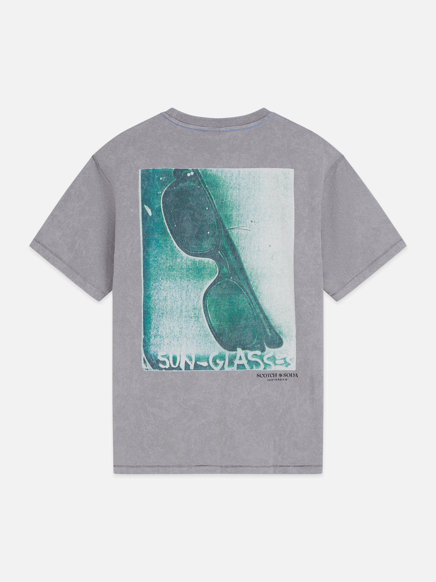 White Smoke טי שירט Basquiat לגברים עם הדפס קדמי ואחורי SCOTCH & SODA