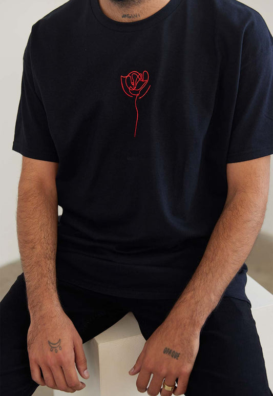 Black טי שירט קצרה JAMA BORDER :story