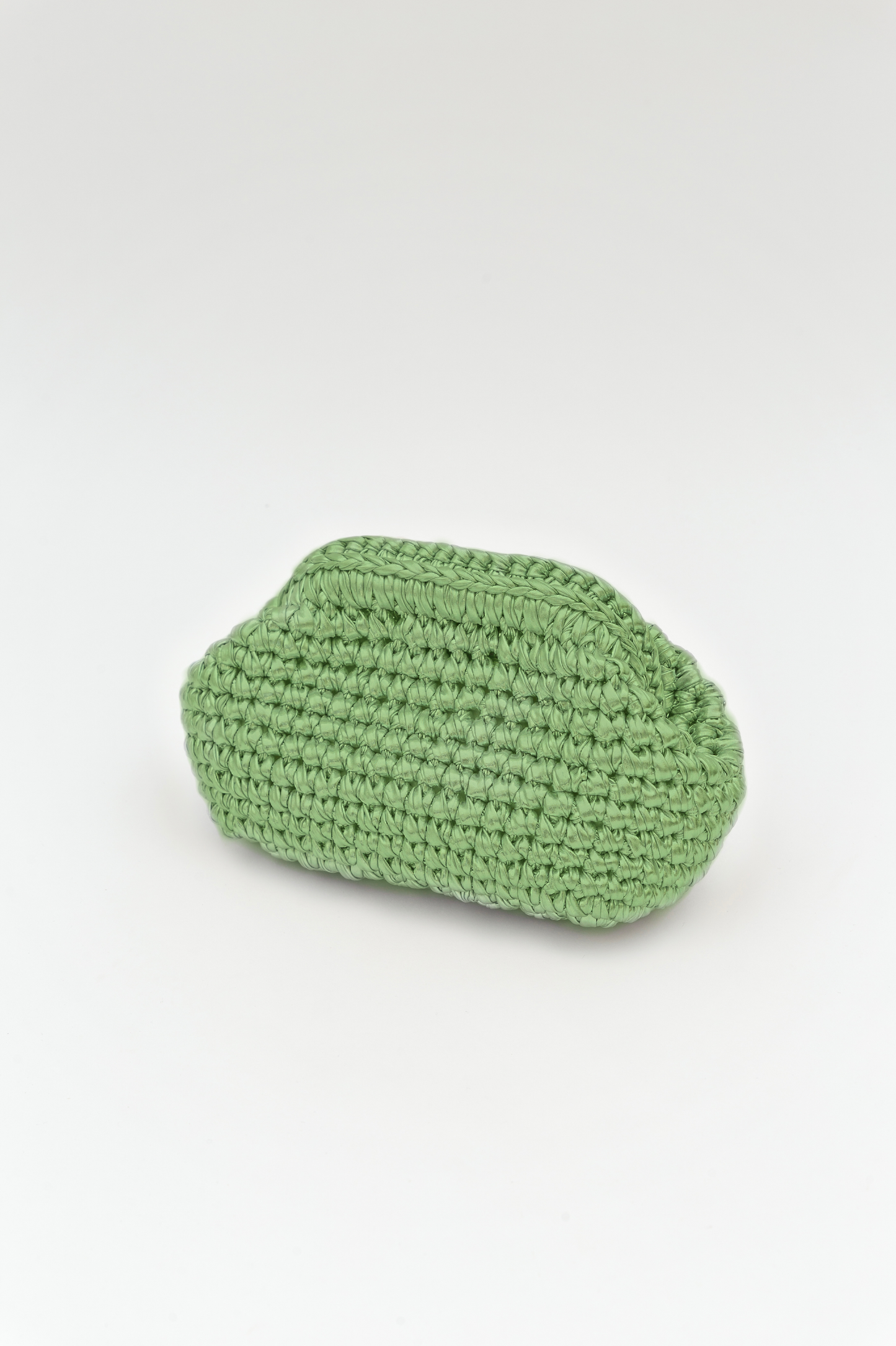 White Smoke קלאץ' סרוג מטאלי Amber NOAM HAZAN