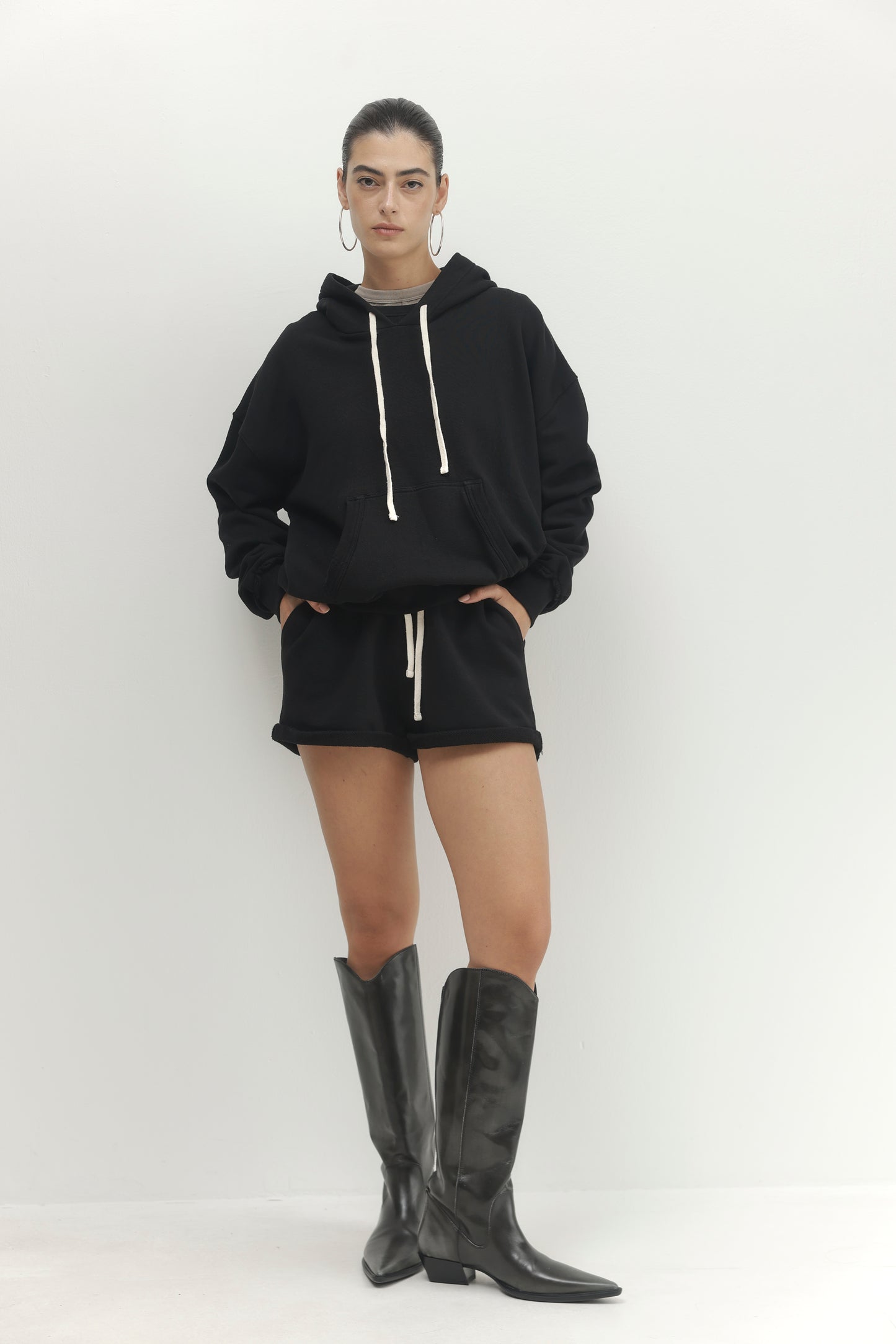 Light Gray מכנסיים קצרים לנשים Ore PAPER