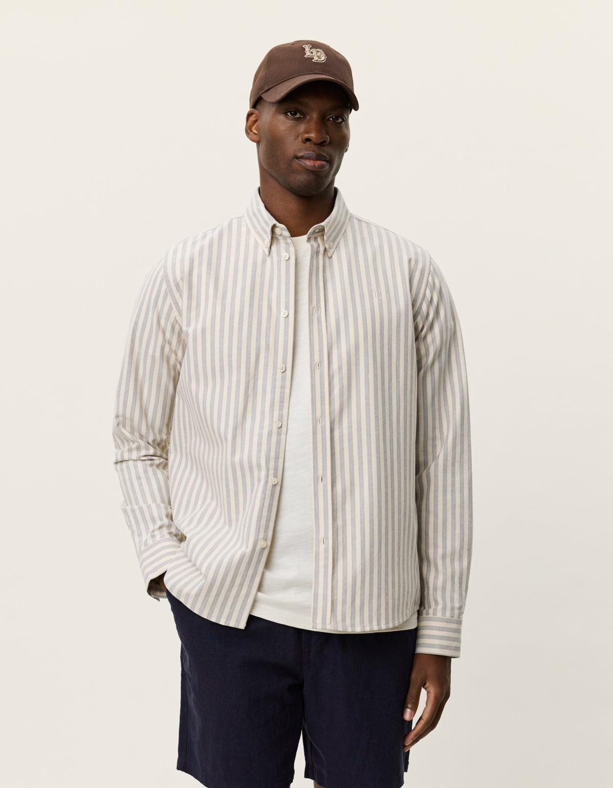 Lavender חולצה מכופתרת ארוכה לגברים Konrad Striped Oxford LES DEUX