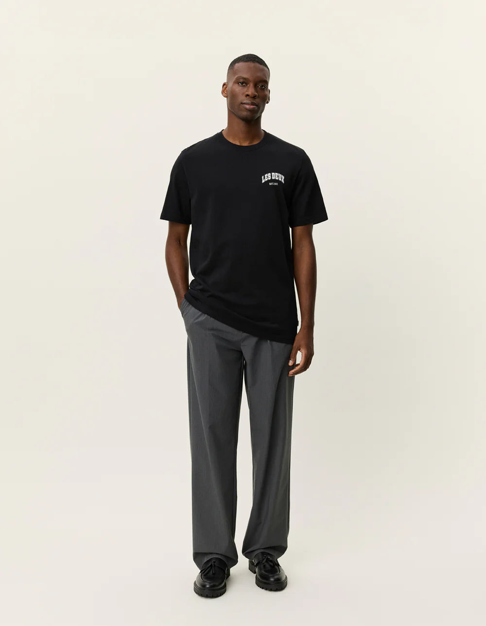 Black טי שירט קצרה לגברים Brady Hoop LES DEUX