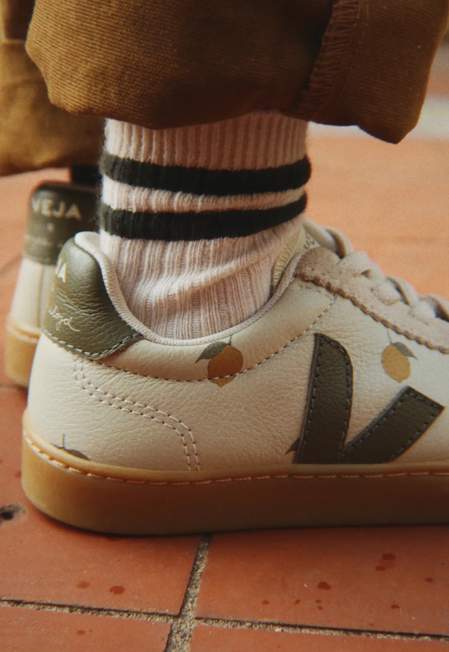 Dark Slate Gray סניקרס לילדים Small Volley - Veja X Konges Slojd VEJA
