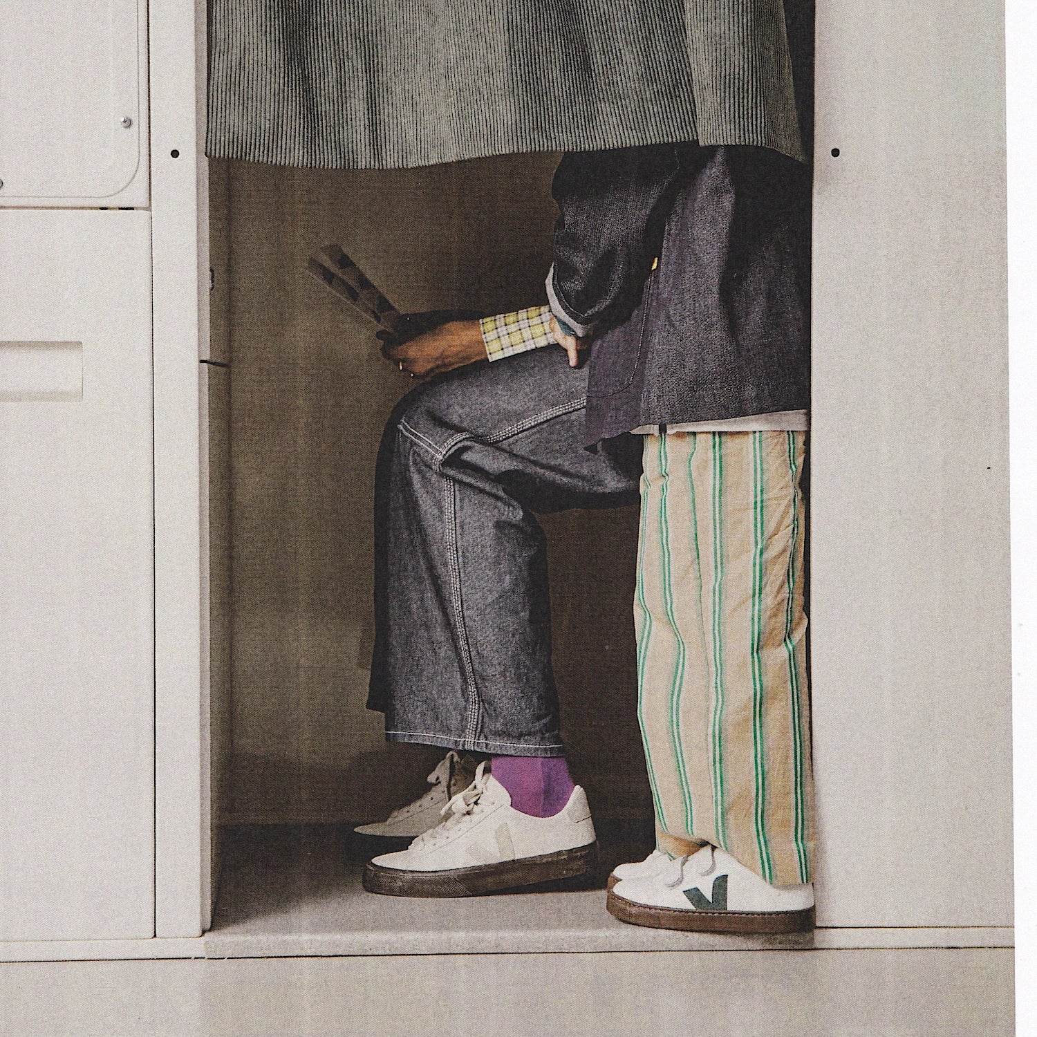 Gray סניקרס זמש לגברים Veja Campo Bold VEJA