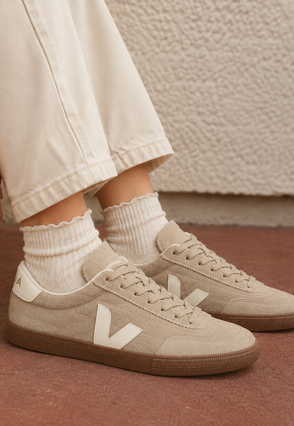Dark Gray סניקרס זמש לנשים Panenka VEJA