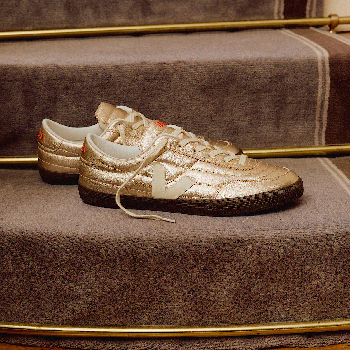 Dark Olive Green סניקרס לנשים Panenka O.T. VEJA