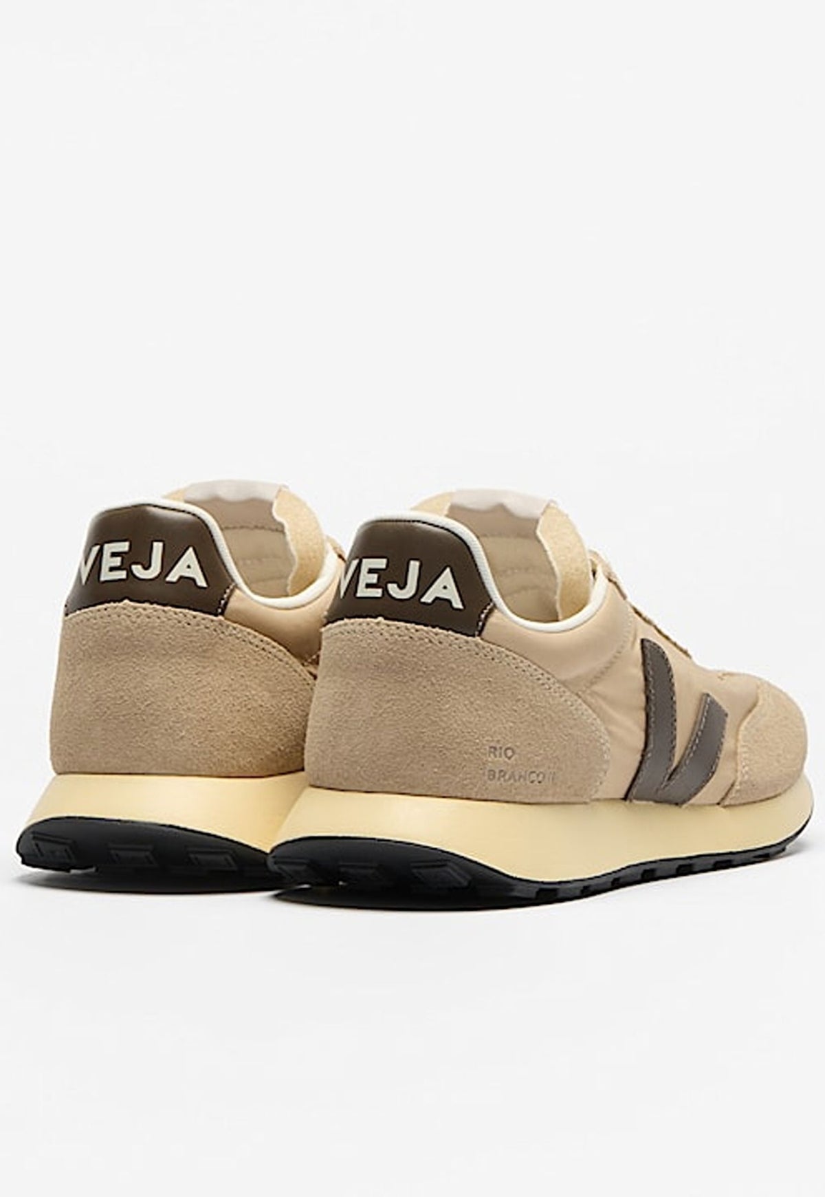 White Smoke סניקרס לנשים Rio Branco II VEJA