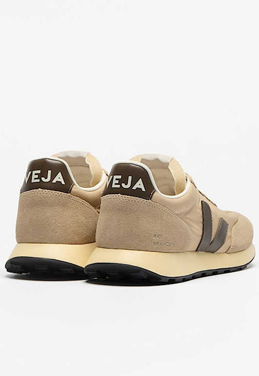 White Smoke סניקרס לנשים Rio Branco II VEJA