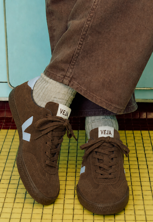 Dark Olive Green סניקרס זמש לנשים Volley VEJA