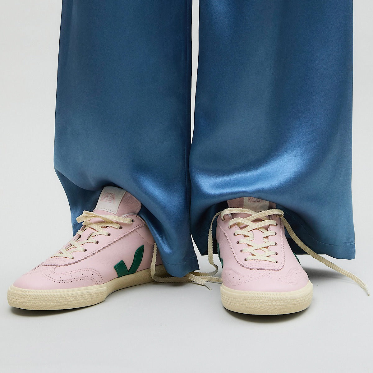 Dark Slate Gray סניקרס לנשים Volley O.T. VEJA