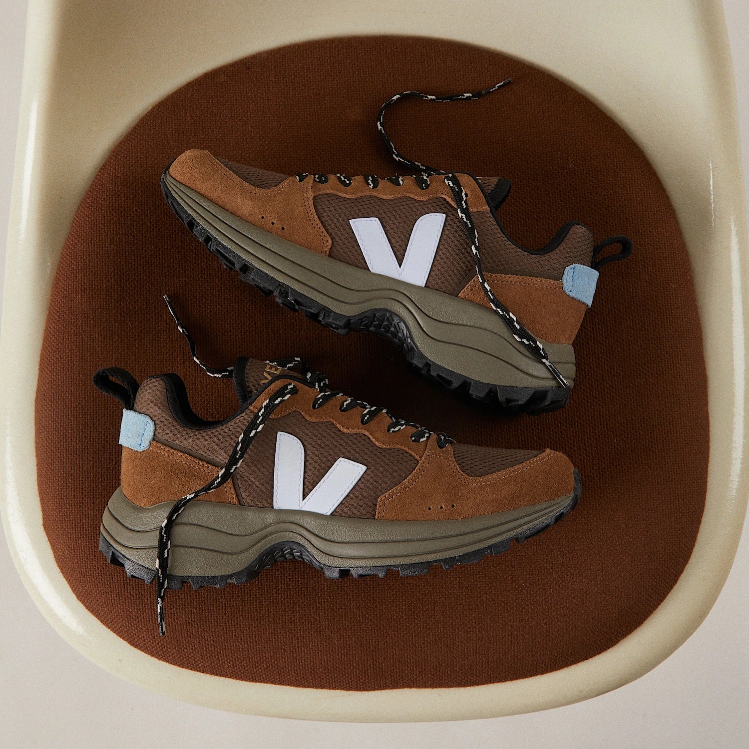 Dark Slate Gray סניקרס לנשים Veja Venturi II VEJA