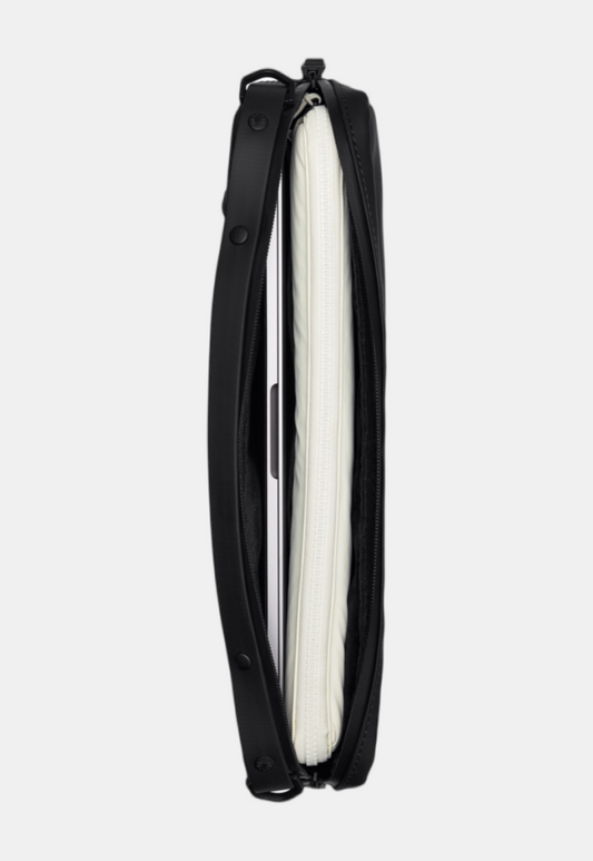 White Smoke תיק ללפטופ 13″/14″ RAINS