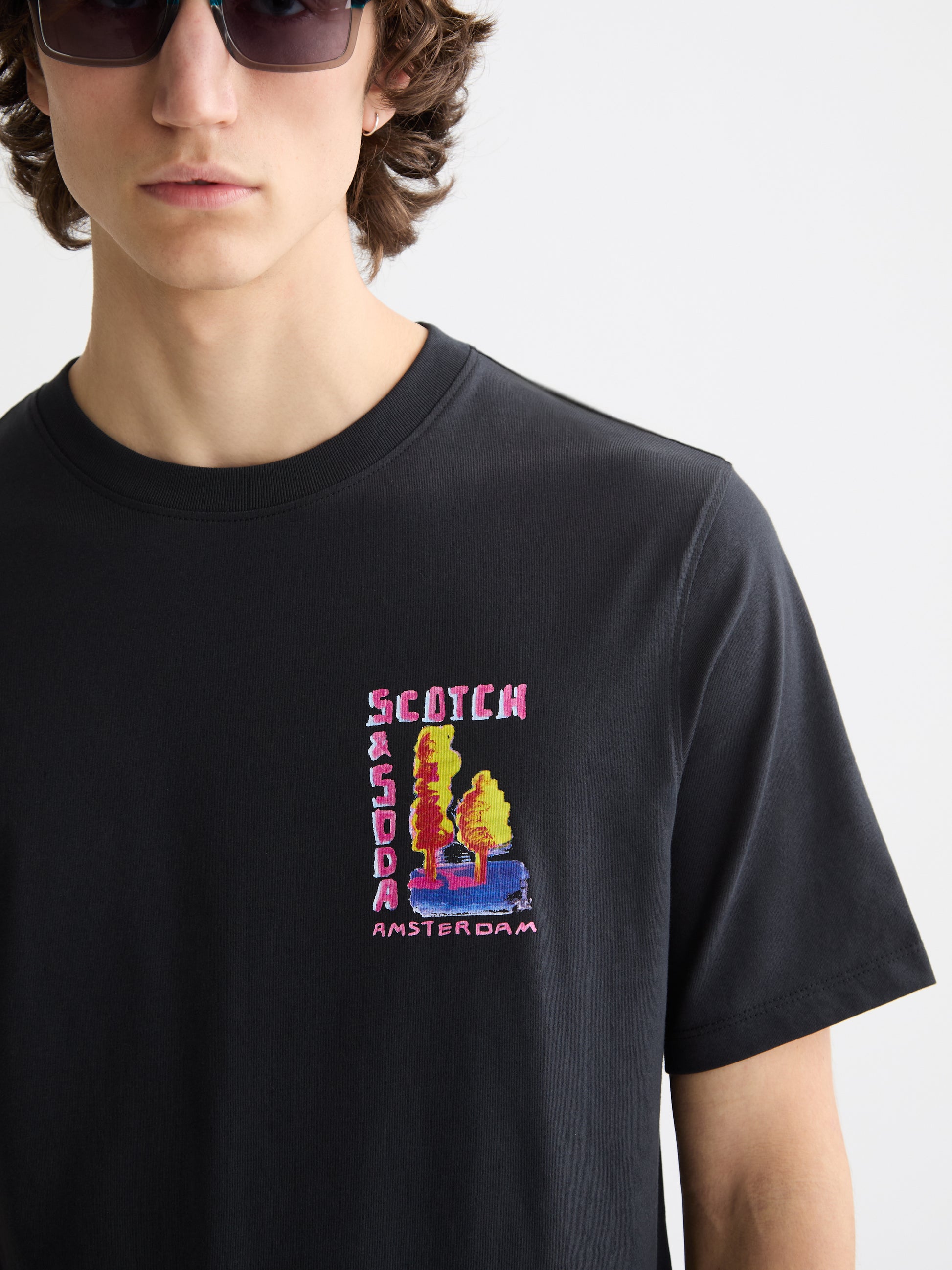 Dark Slate Gray טי שירט קצרה לגברים Front and back Artwork SCOTCH & SODA