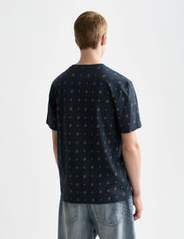 Black טי שירט מודפסת לגברים עם מיקרו פרינט SCOTCH & SODA