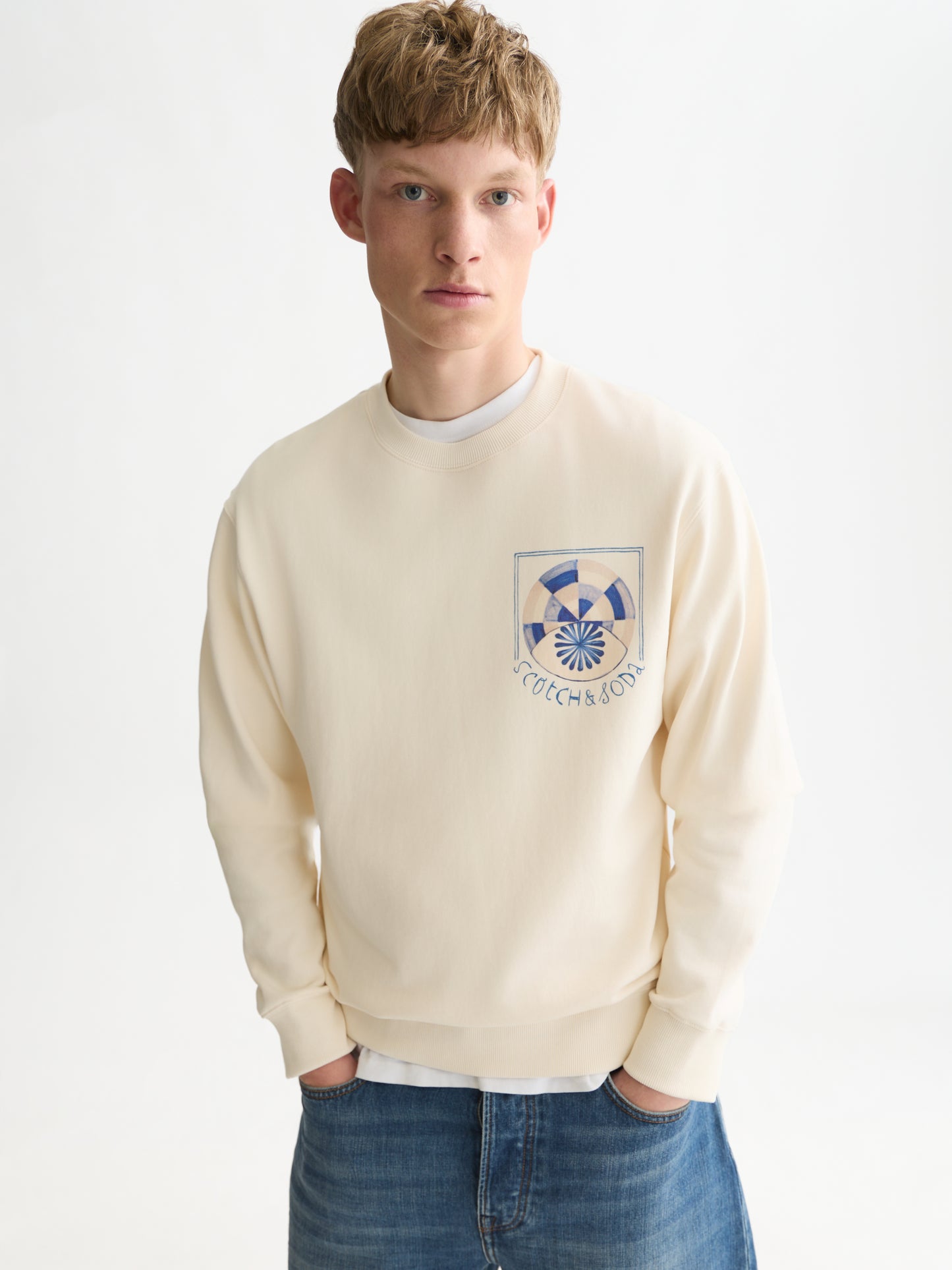 White Smoke סווטשירט לגברים Front And Back Artwork SCOTCH & SODA