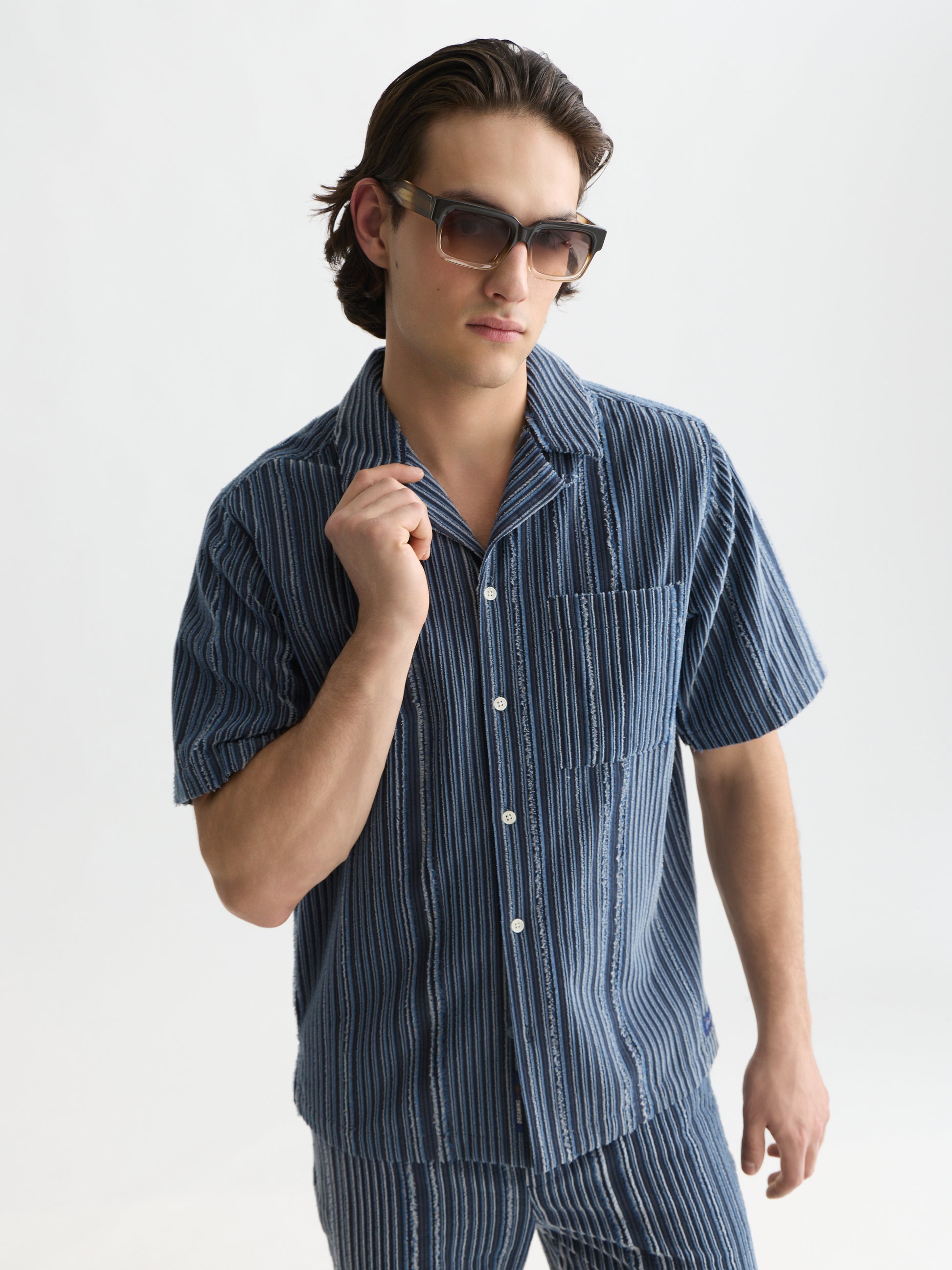 Lavender חולצה מכופתרת קצרה לגברים Textured Relaxed SCOTCH & SODA
