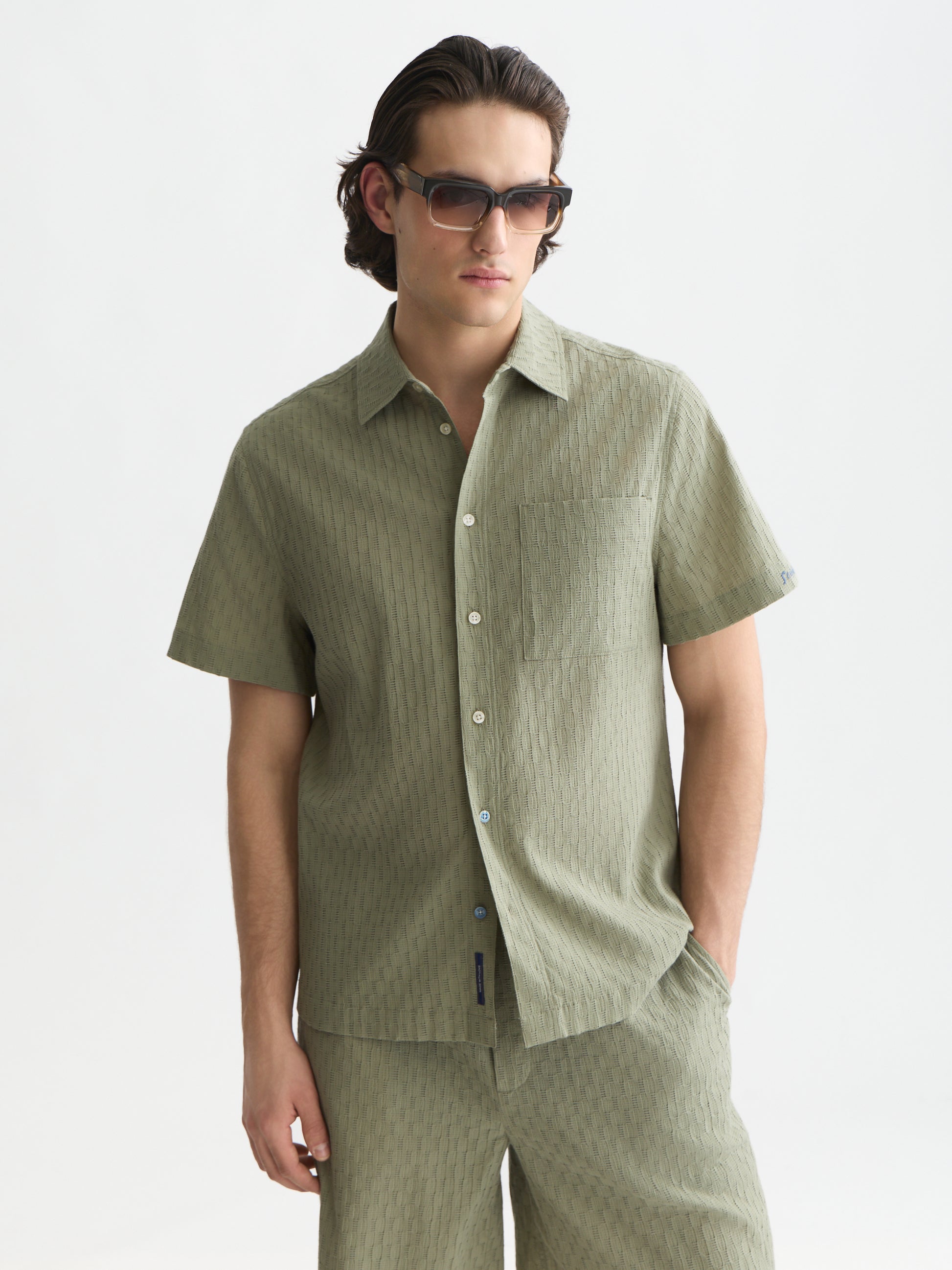 Lavender חולצה מכופתרת קצרה לגברים Jacquard Seersucker SCOTCH & SODA