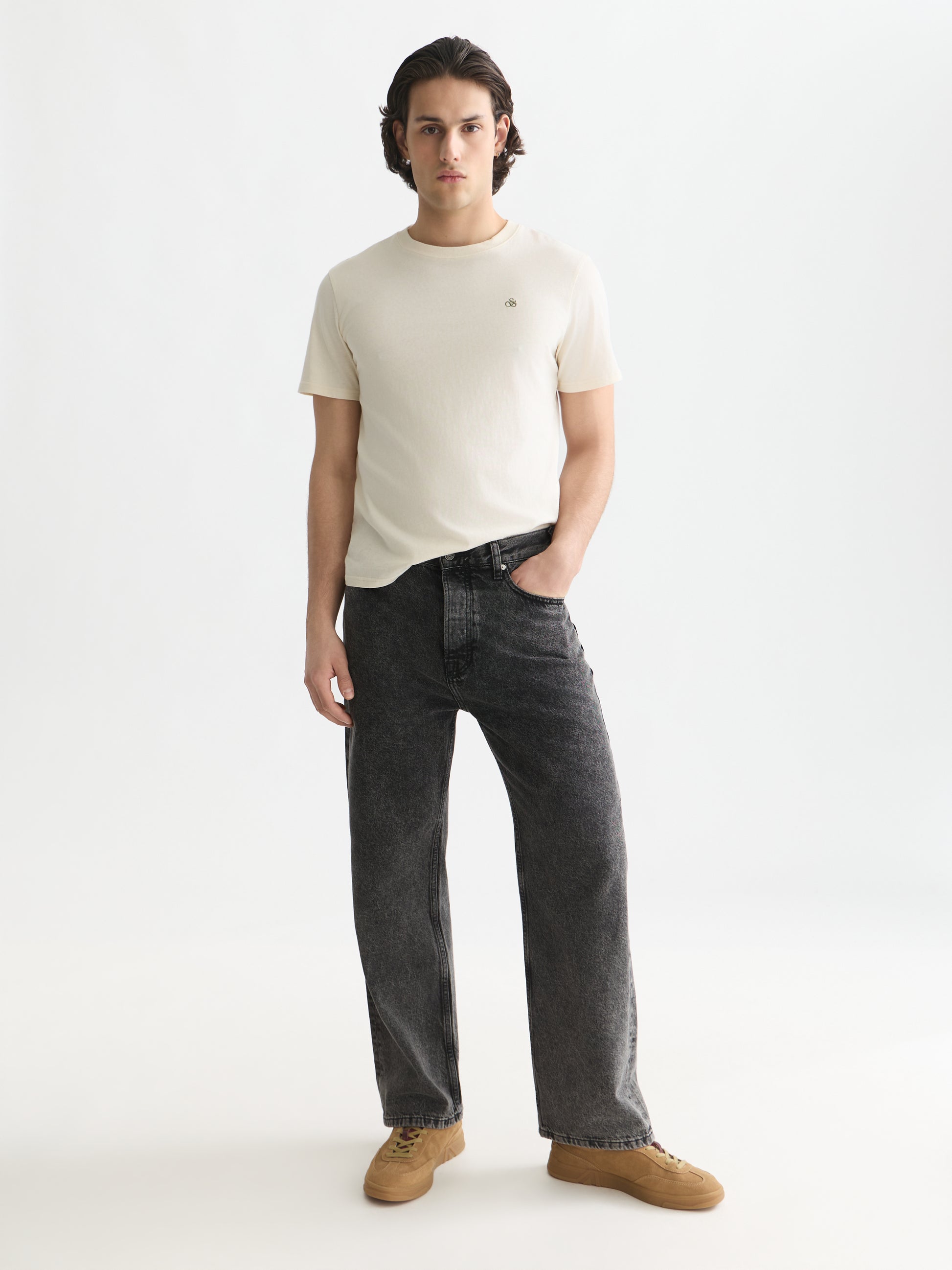 White Smoke טי שירט קצרה לגברים Seasonal Core Chest Logo SCOTCH & SODA