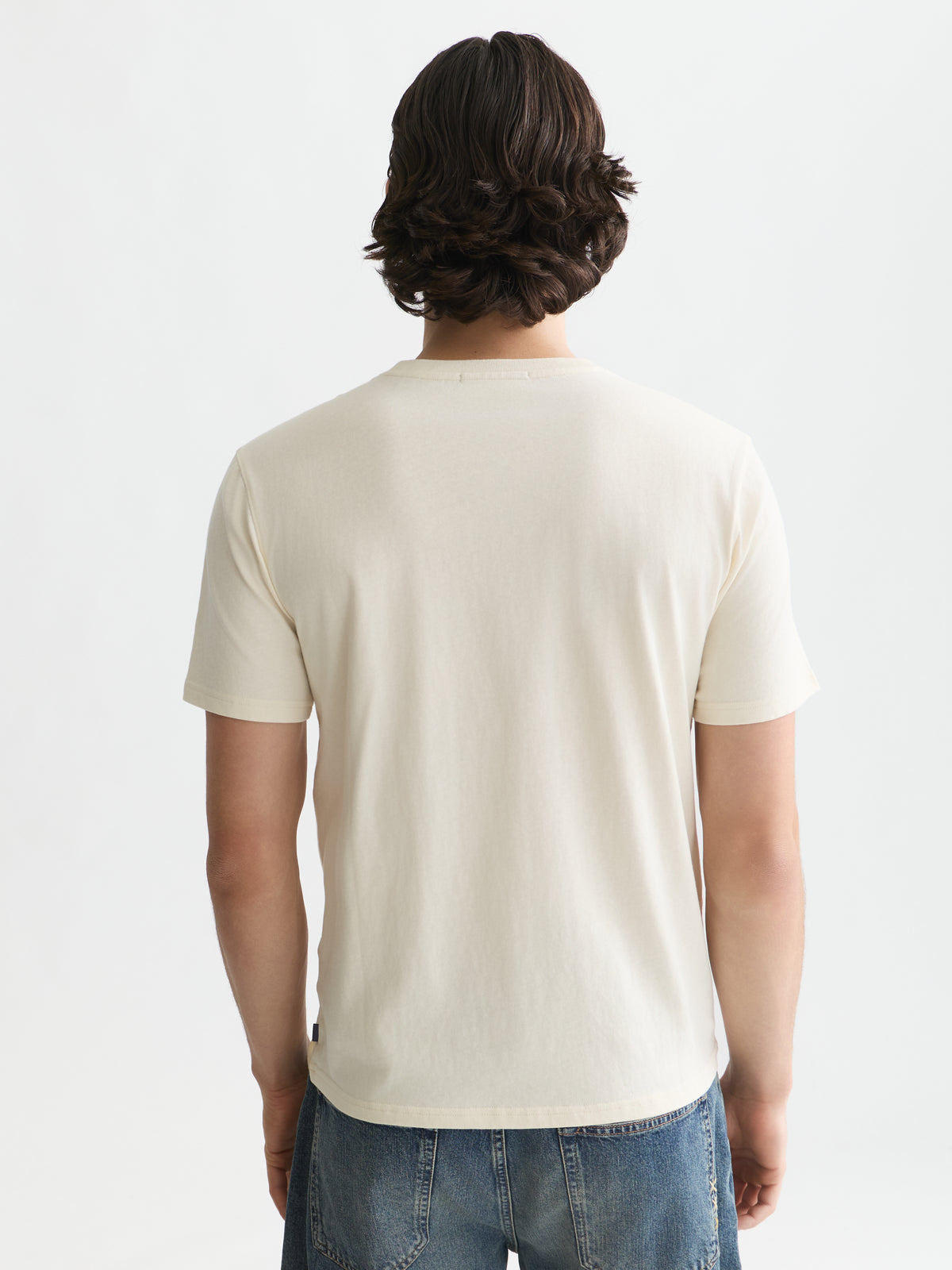 Lavender טי שירט קצרה לגברים Left Chest Artwork SCOTCH & SODA