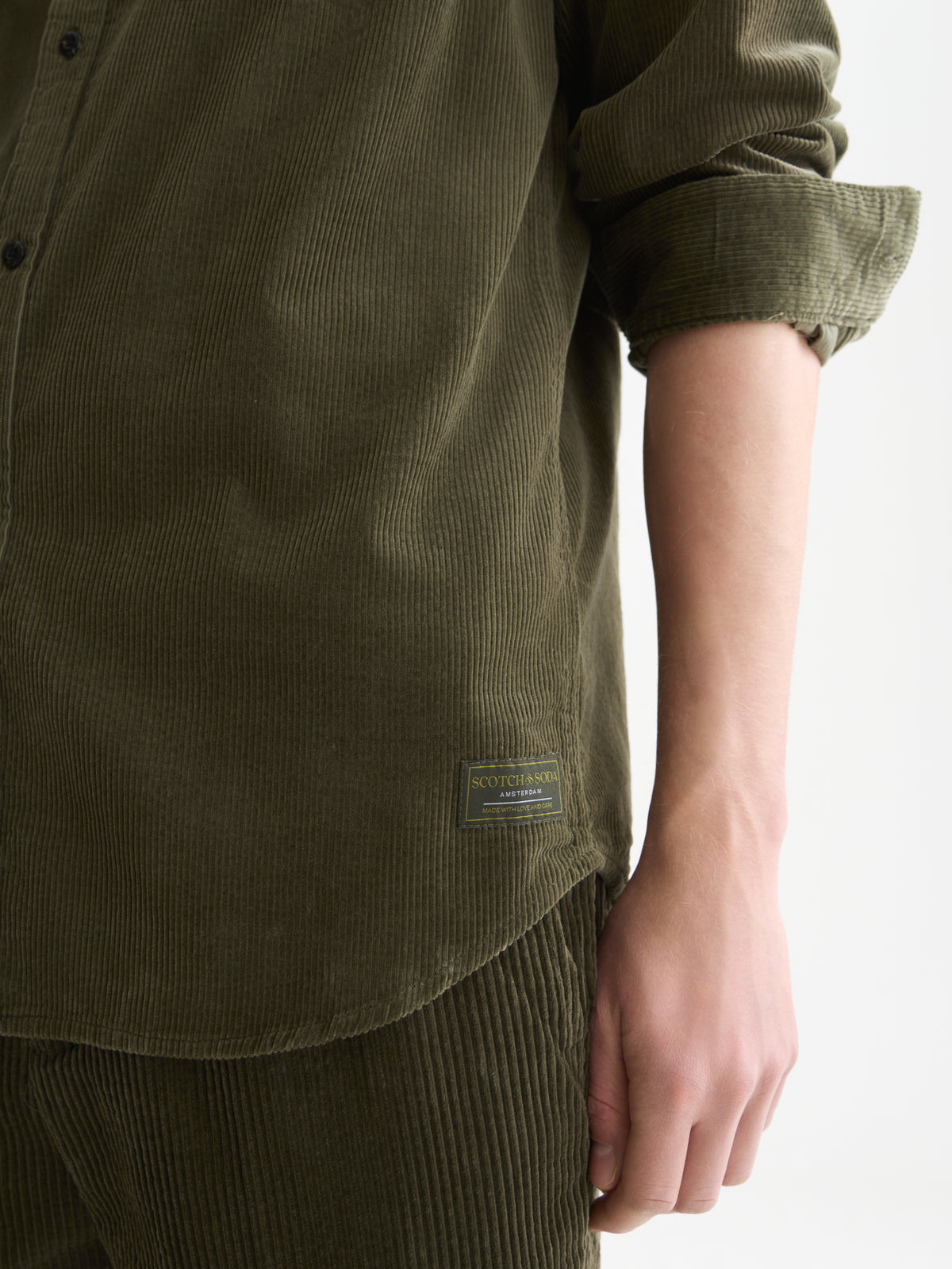Black חולצה מכופתרת קורדרוי לגברים Corduroy SCOTCH & SODA