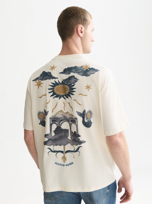 White Smoke טי שירט קצרה לגברים Front And Back Artwork SCOTCH & SODA