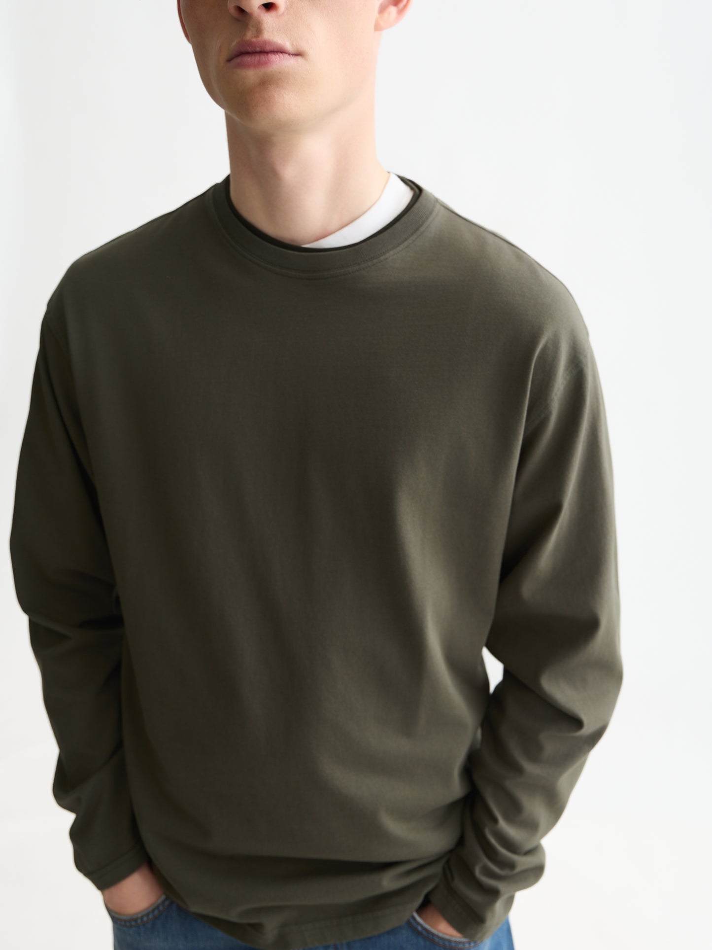 Black טי שירט ארוכה לגברים 3 Crosses Garment-Dyed SCOTCH & SODA