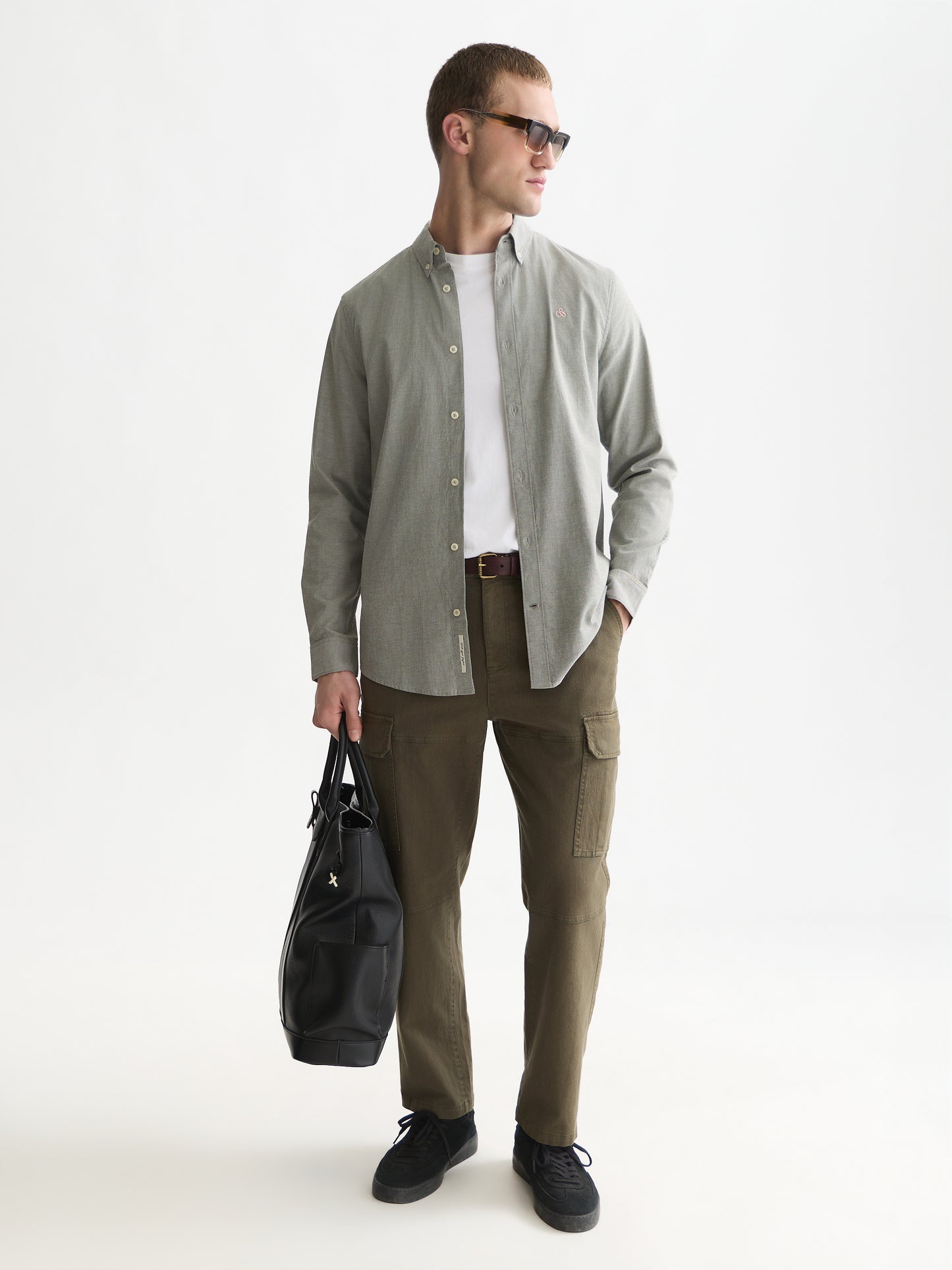 White Smoke חולצה מכופתרת אוקספורד לגברים Seasonal Core Solid SCOTCH & SODA