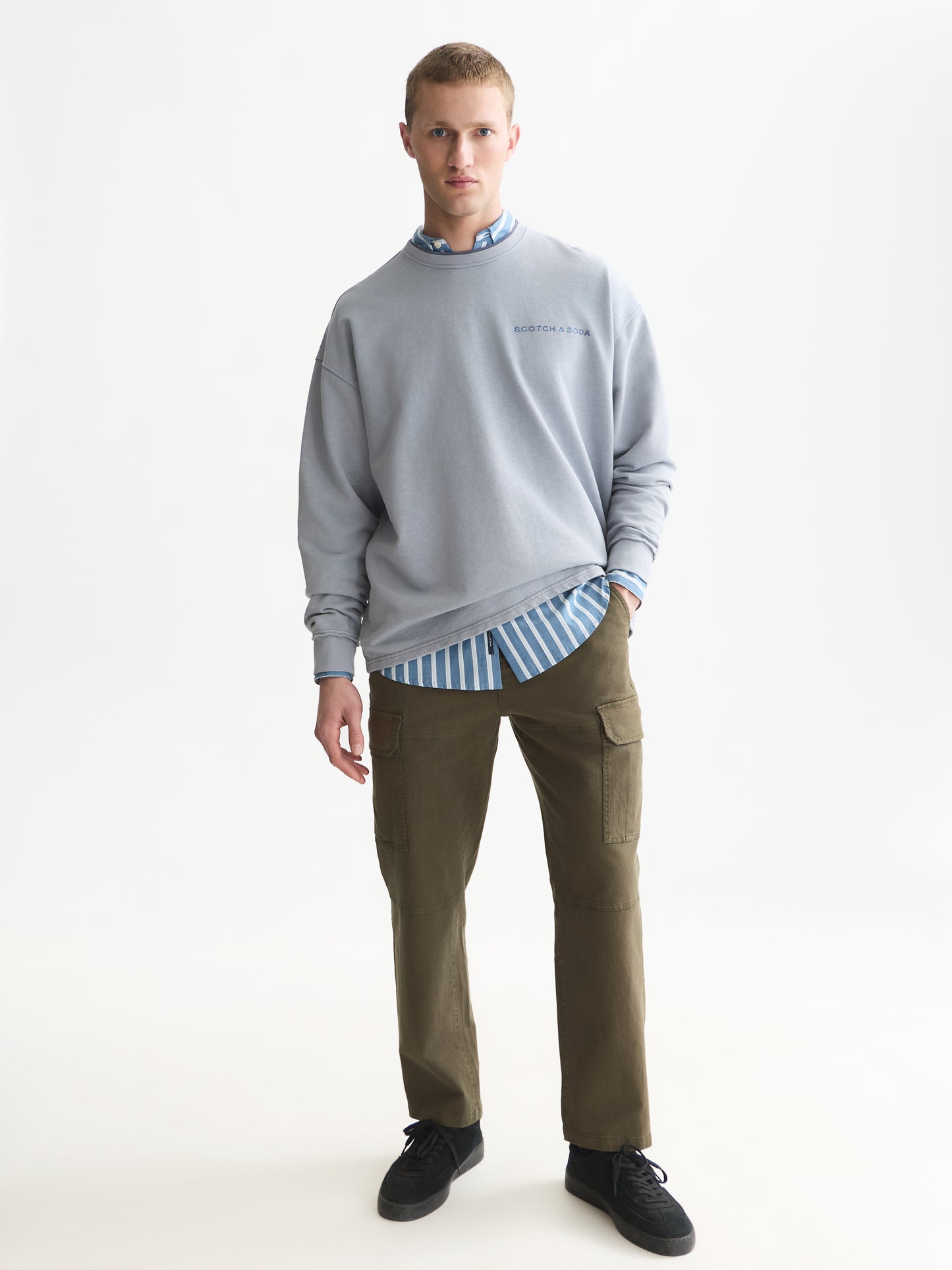 White Smoke סווטשירט לגברים 3 Crosses Program SCOTCH & SODA