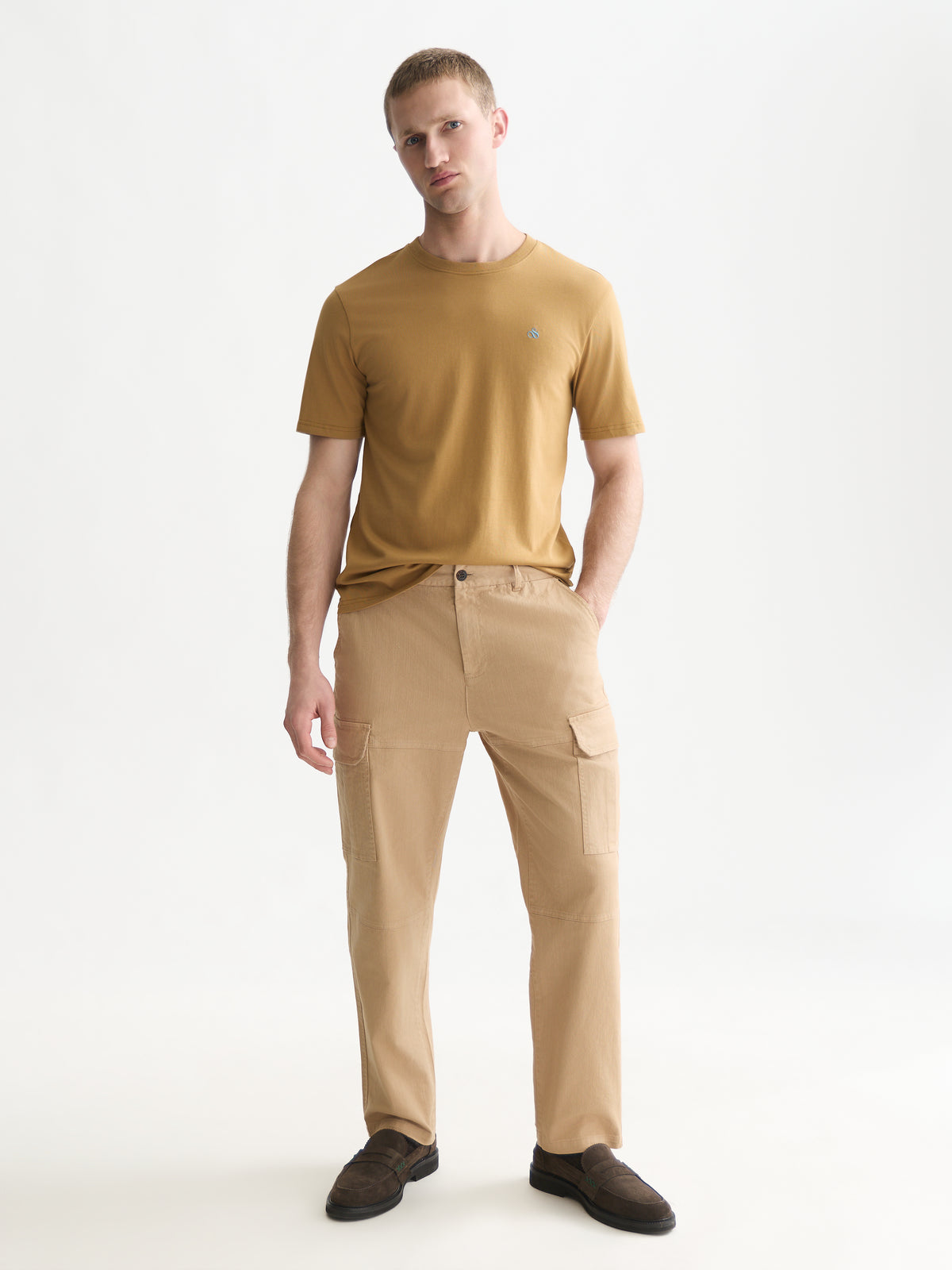 Seashell טי שירט קצרה לגברים Seasonal Core Chest Logo SCOTCH & SODA