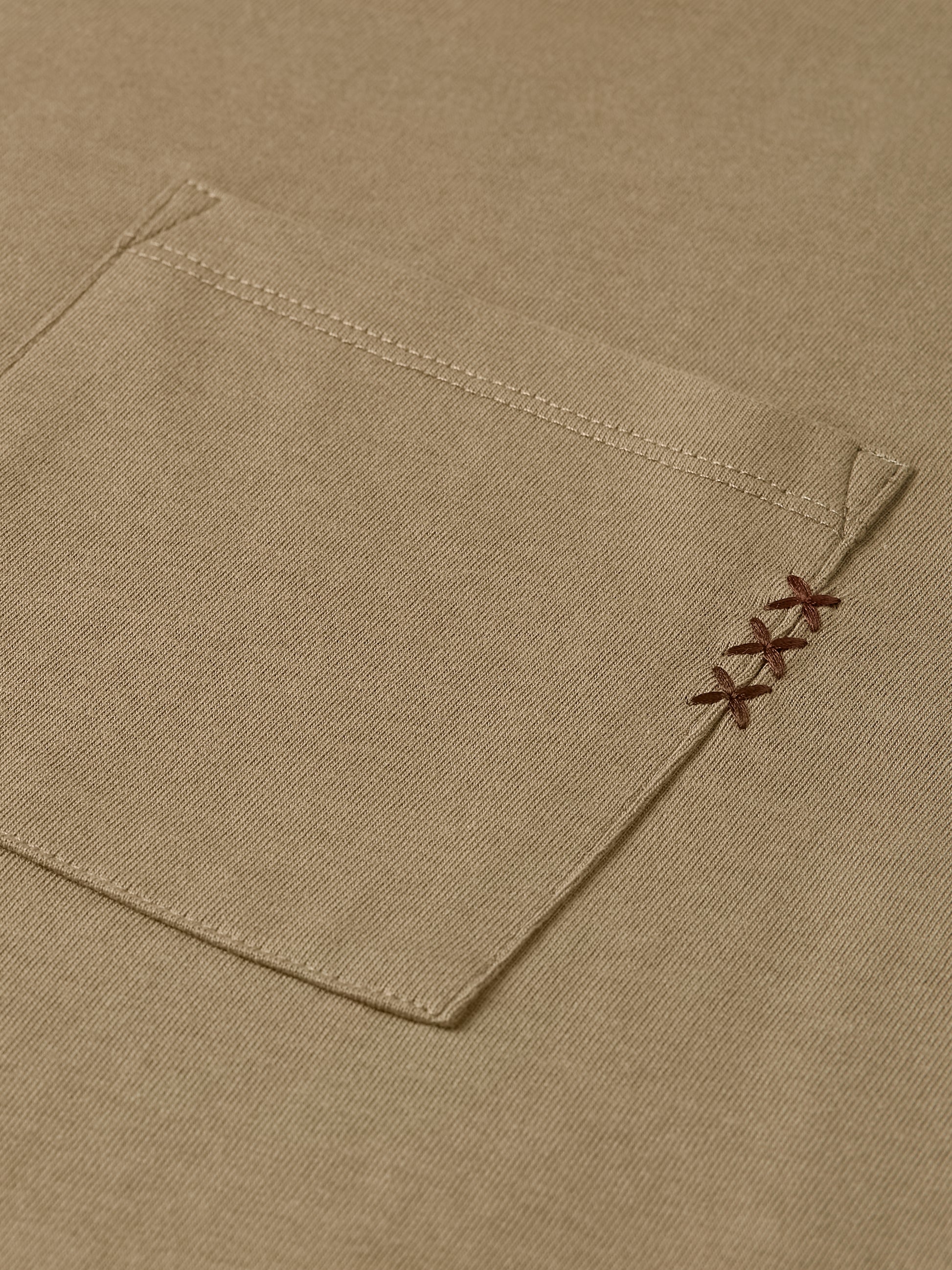 Rosy Brown טי שירט קצרה לגברים Seasonal Core 3 Crosses SCOTCH & SODA
