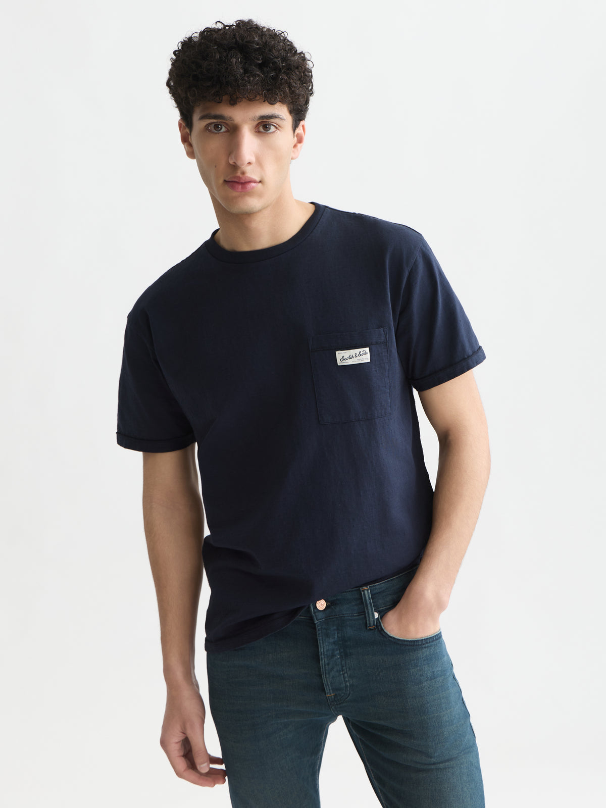 Black טי שירט קצרה לגברים Garment-Dye SCOTCH & SODA