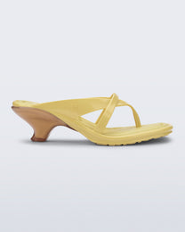 Lavender נעלי עקב לנשים Layla Kitten Heel MELISSA