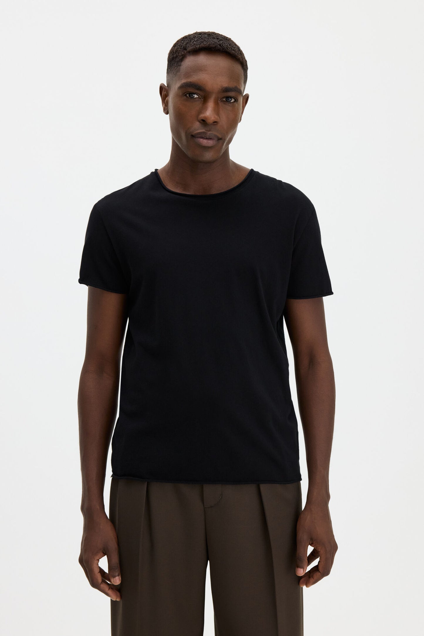 Black טי שירט קצרה לגברים Roll Neck FILIPPA K