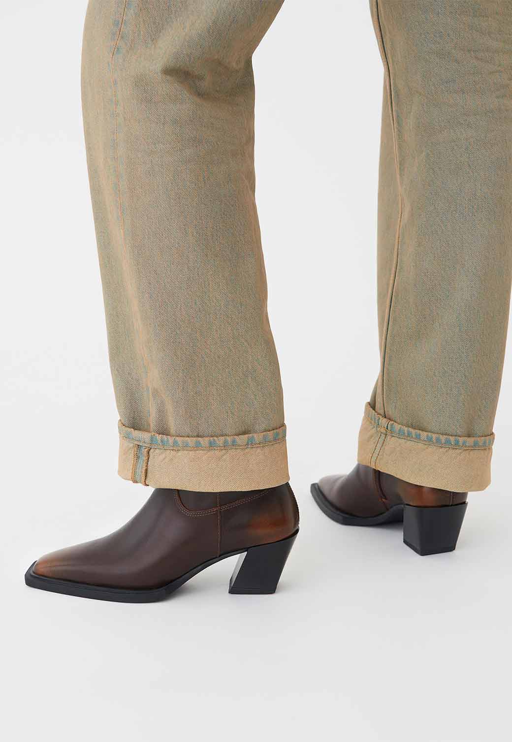 Light Gray מגפיים לנשים Alina VAGABOND