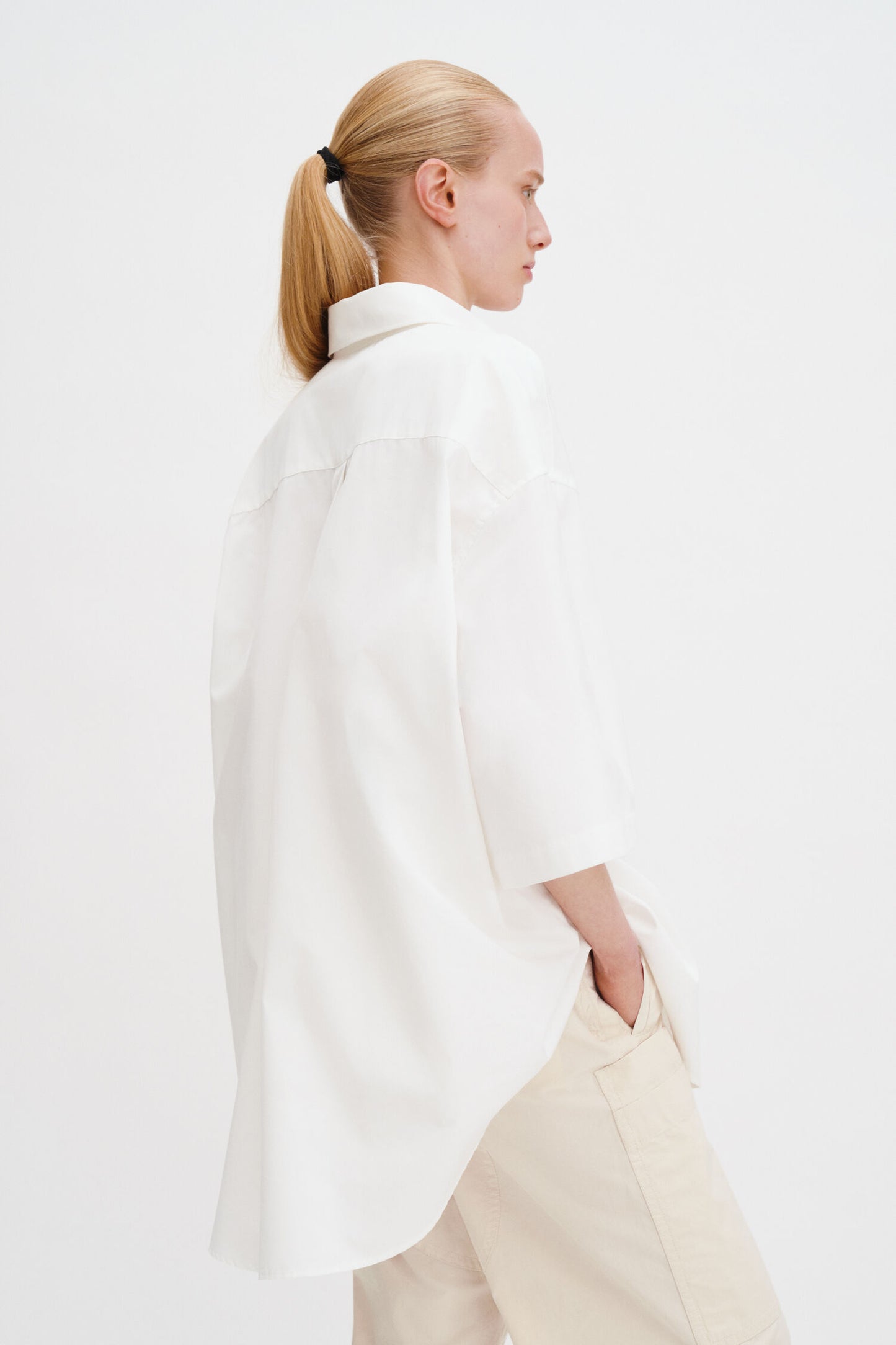 טי שירט קצרה לנשים Oversized Short Sleeve Shirt