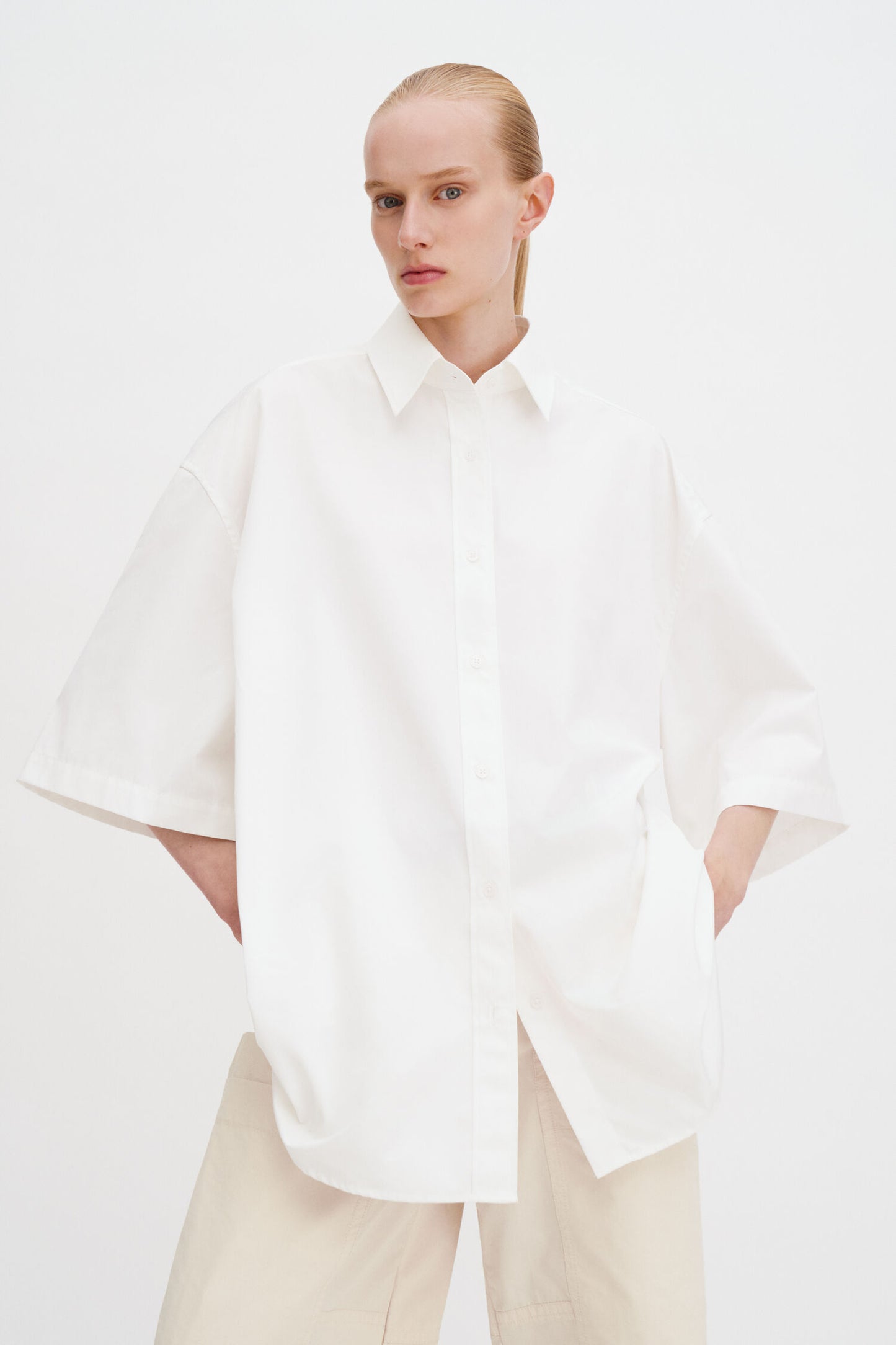 טי שירט קצרה לנשים Oversized Short Sleeve Shirt