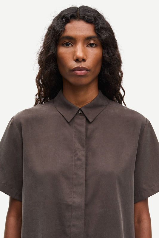 White Smoke חולצה מכופתרת קצרה לנשים Mina SS Shirt 14028 SAMSOE SAMSOE