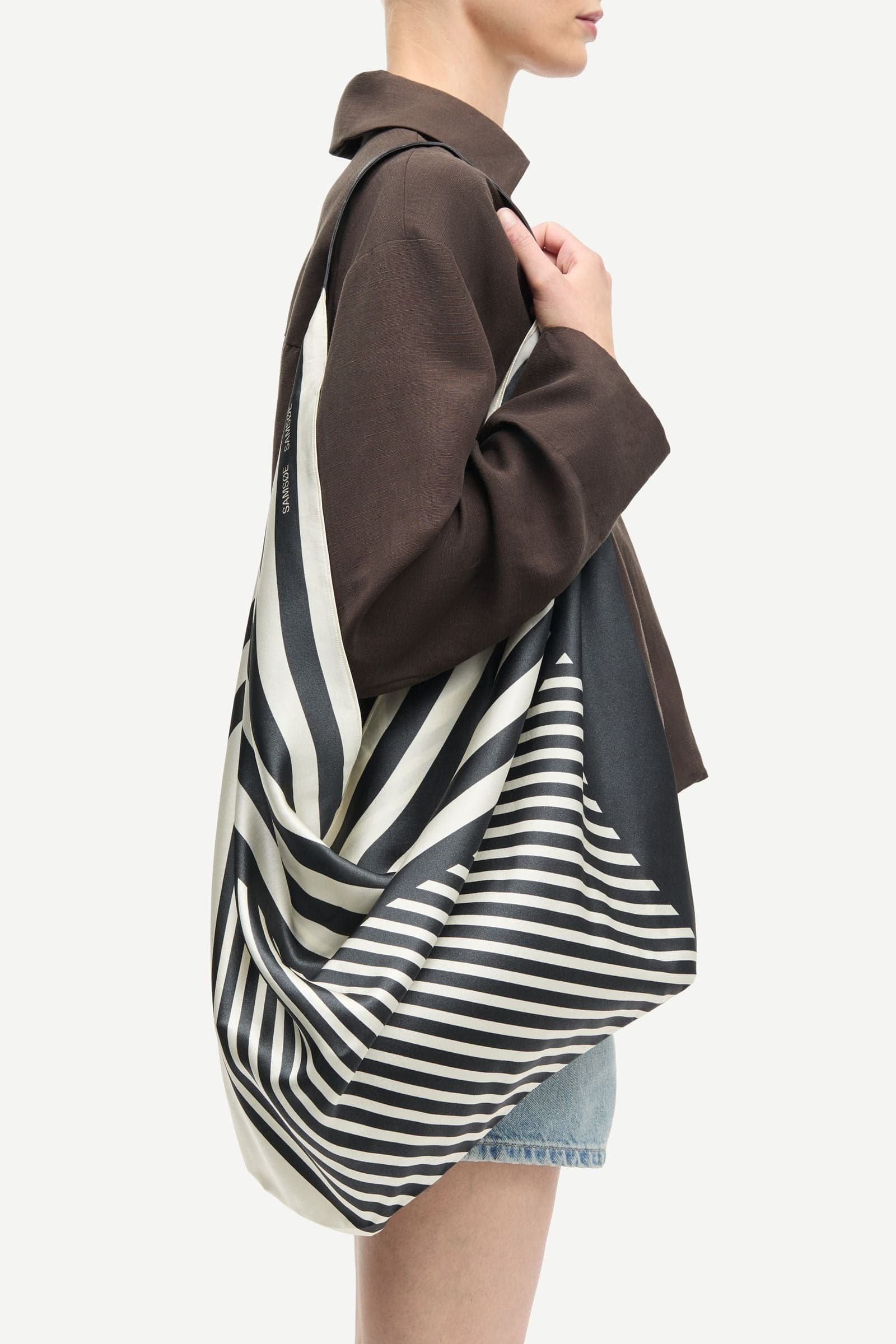 White Smoke תיק צעיף לנשים Saelli Bag Scarf 16034 SAMSOE SAMSOE
