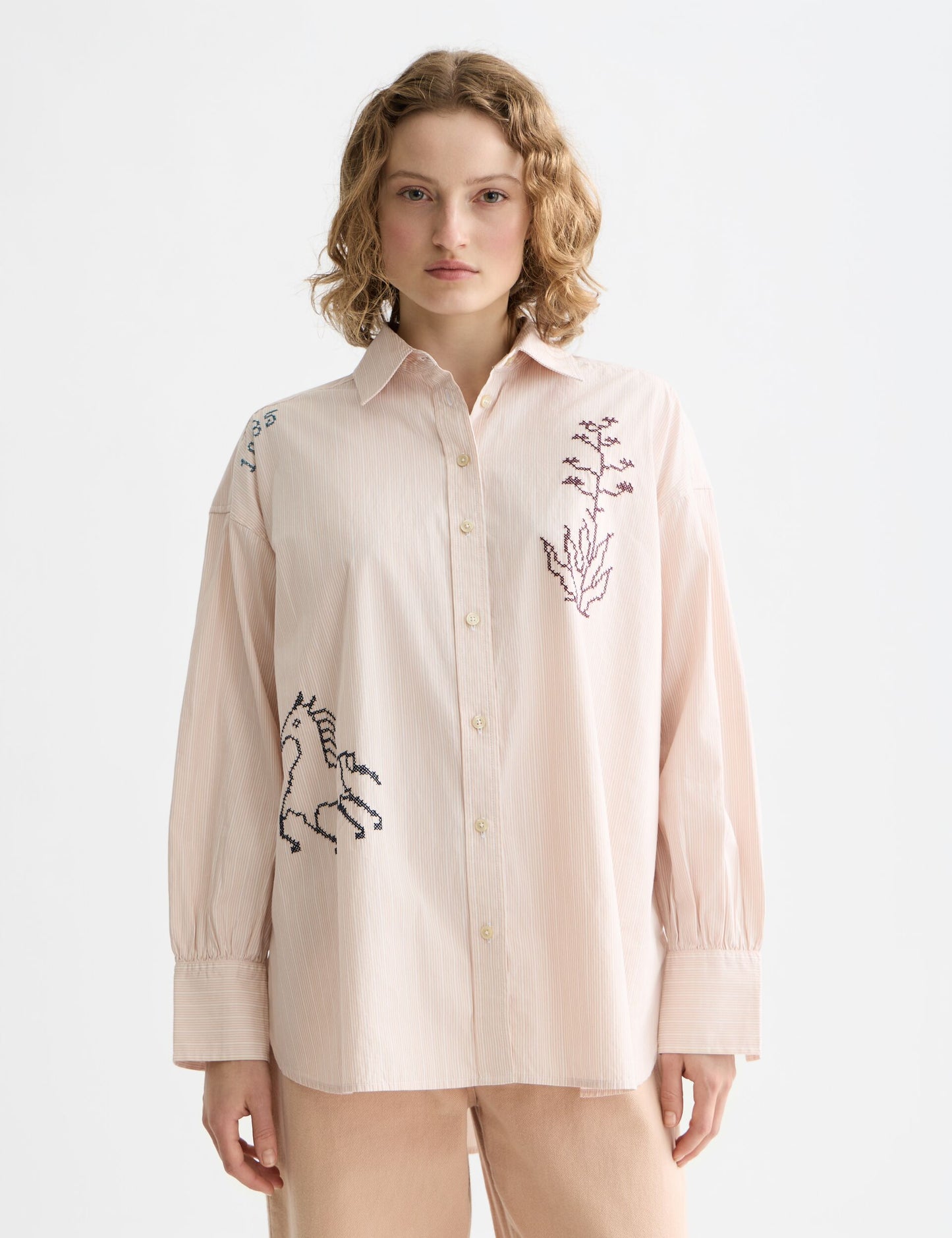 Misty Rose חולצה מכופתרת ארוכה לנשים Embroidery girlfriend SCOTCH & SODA