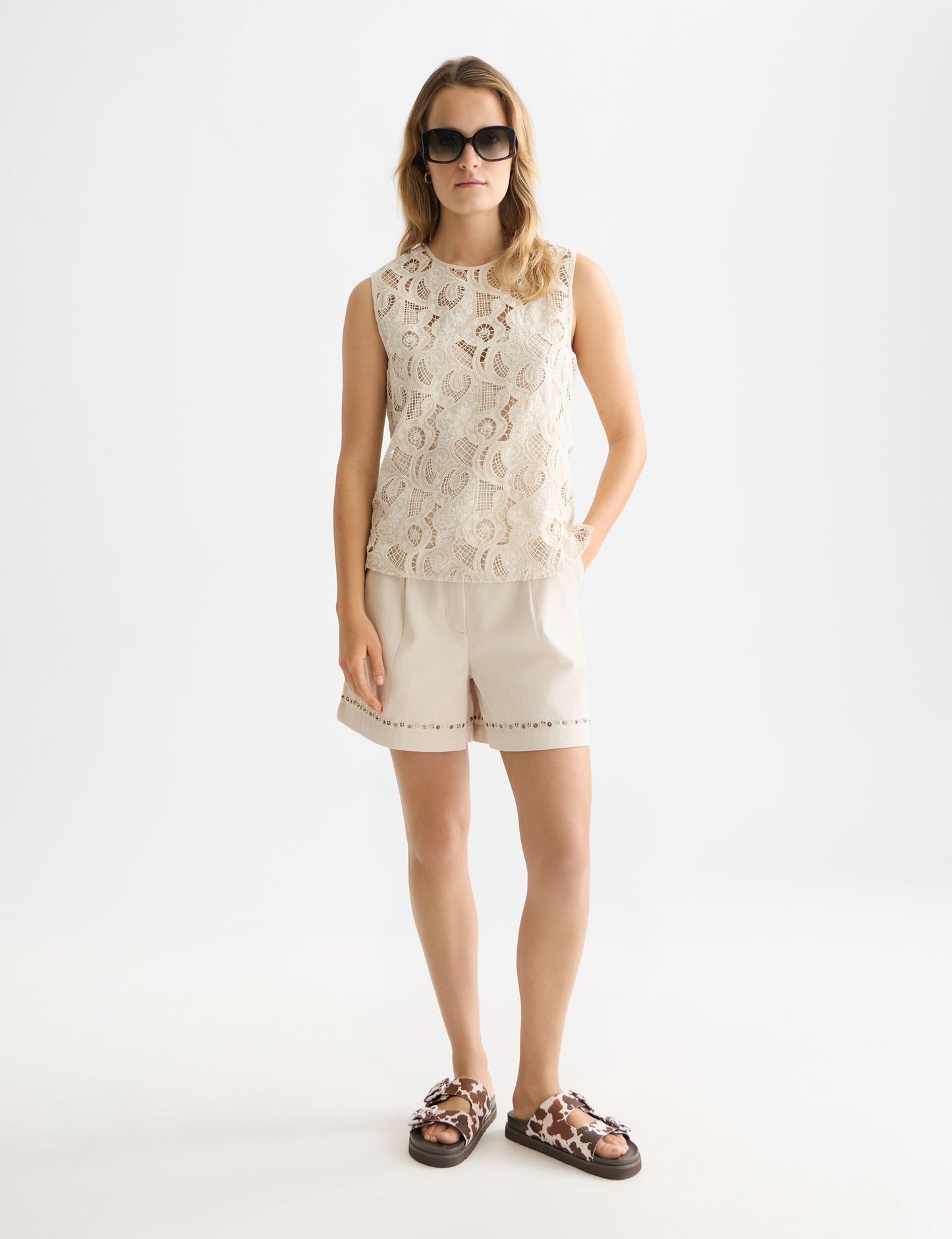 Seashell EMBELLISHED HIGH RISE SHORTS מכנסיים קצרים SCOTCH & SODA