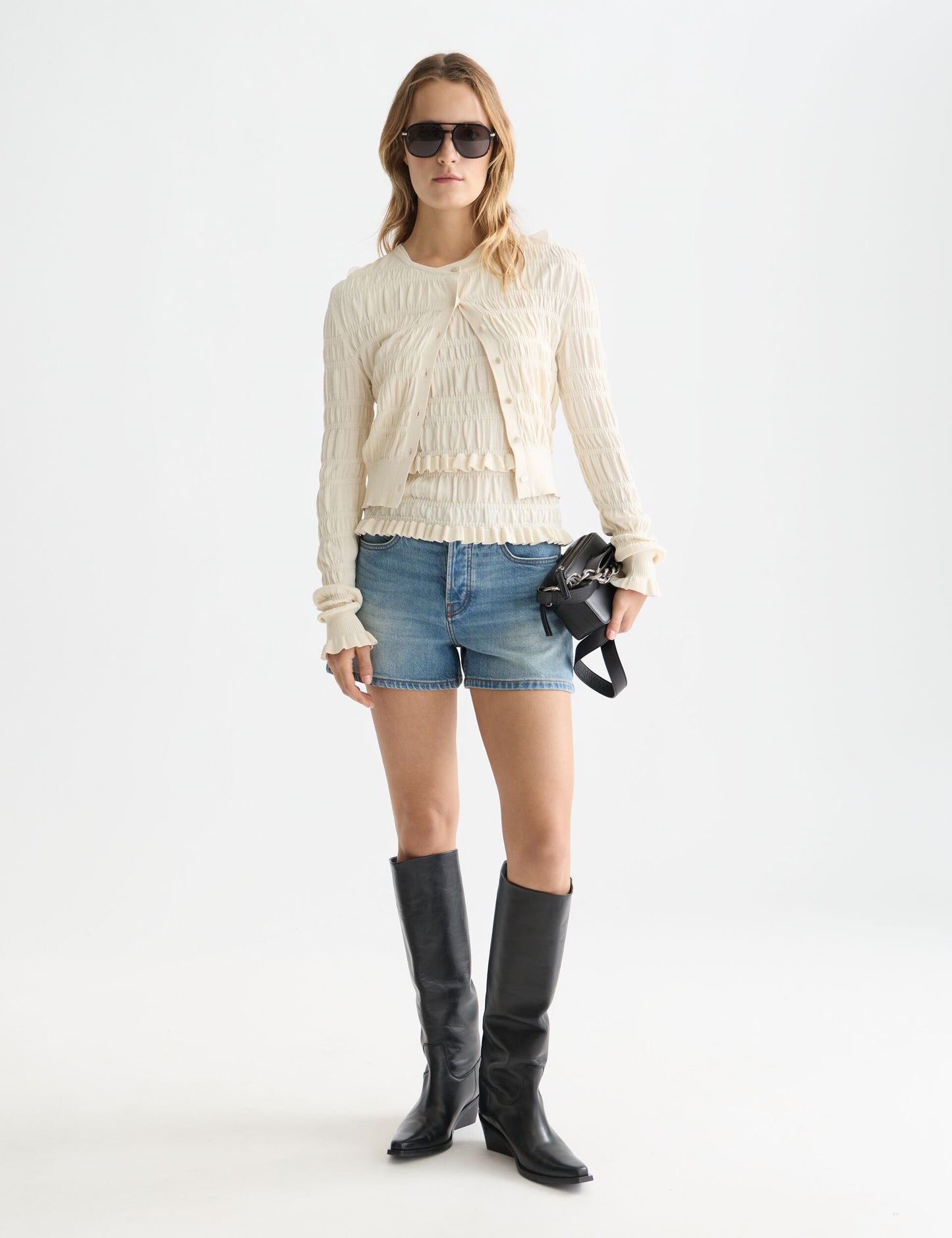 White Smoke מכנסי ג׳ינס קצרים בגזרת לנשים A SCOTCH & SODA