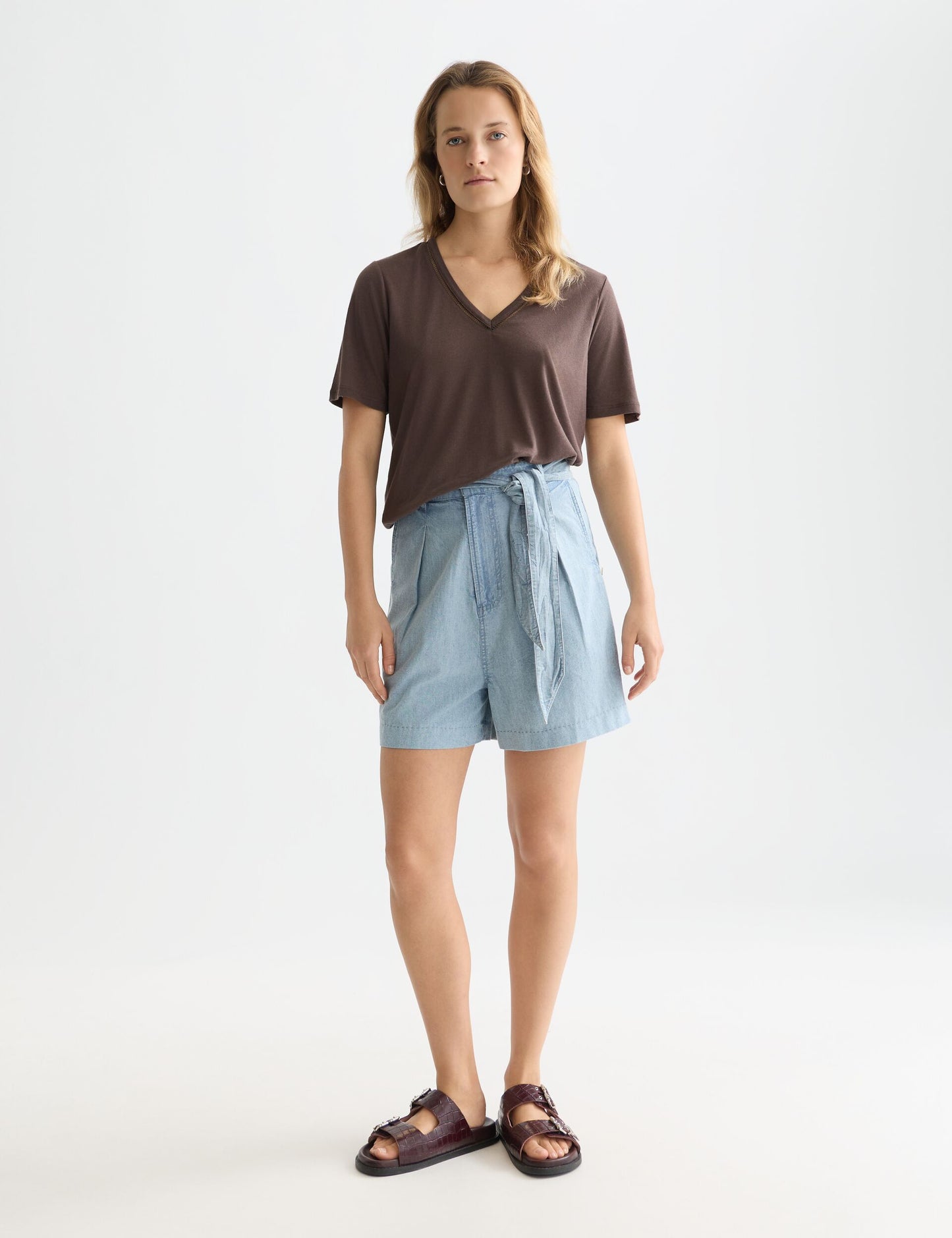 White Smoke מכנסי שורטס דנים קלילים לנשים Lightweight Indigo SCOTCH & SODA