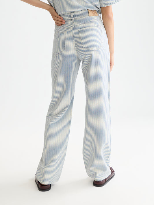 White Smoke ג'ינס ארוך לנשים Straight Fit SCOTCH & SODA