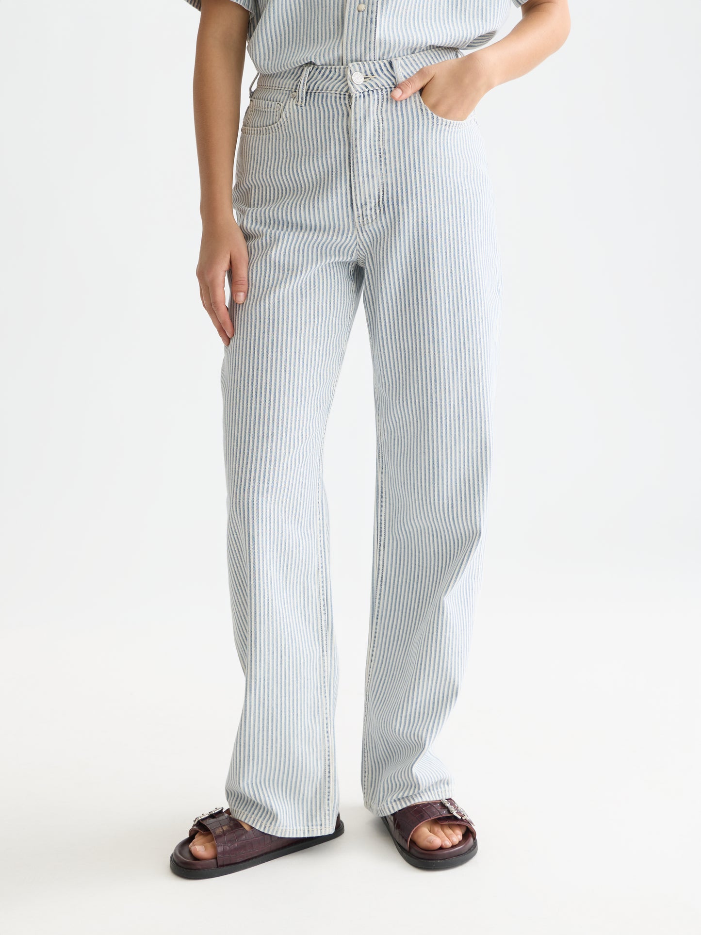 White Smoke ג'ינס ארוך לנשים The Ripple - Straight Fit SCOTCH & SODA