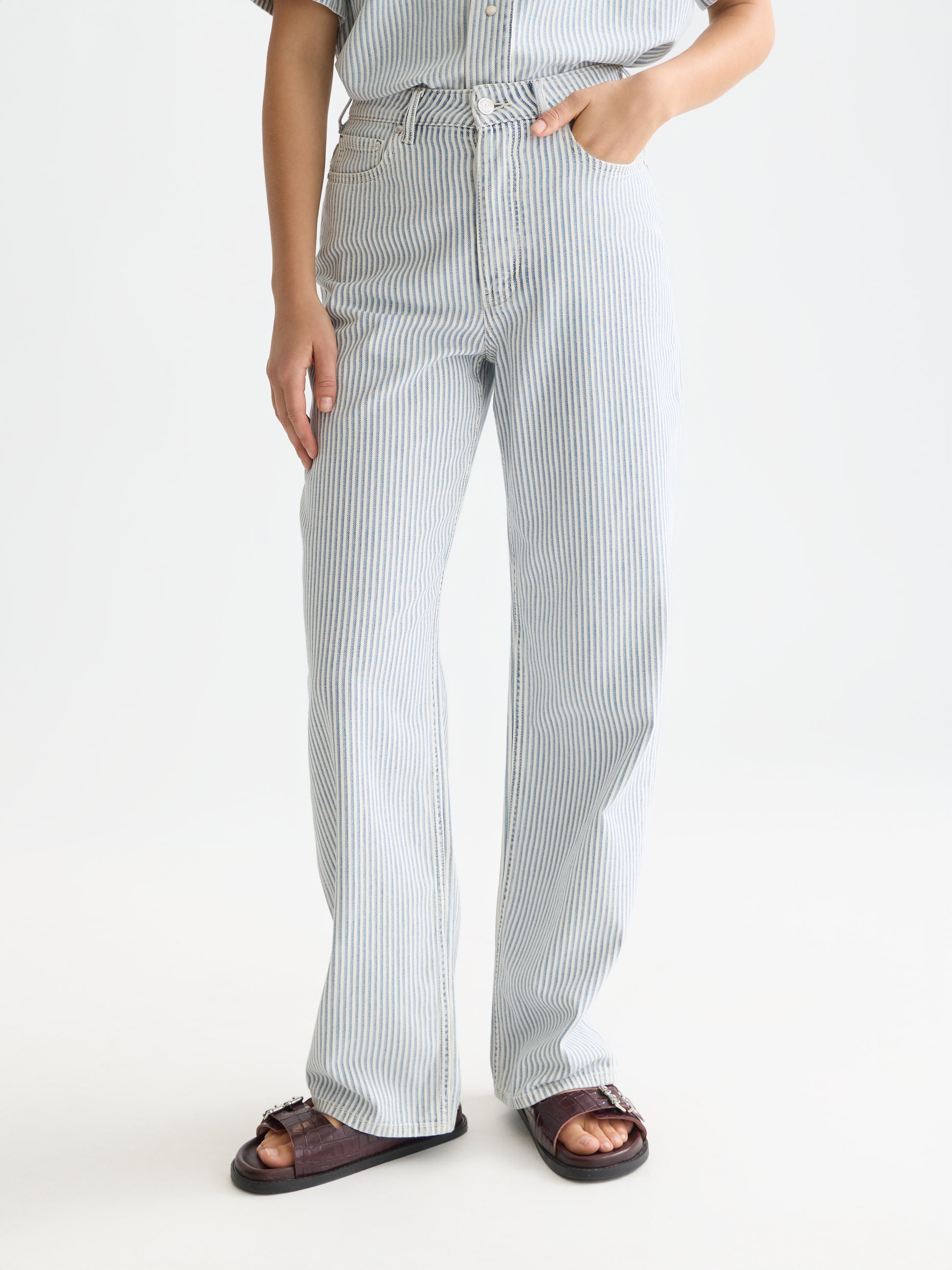 White Smoke ג'ינס ארוך לנשים The Ripple - Straight Fit SCOTCH & SODA