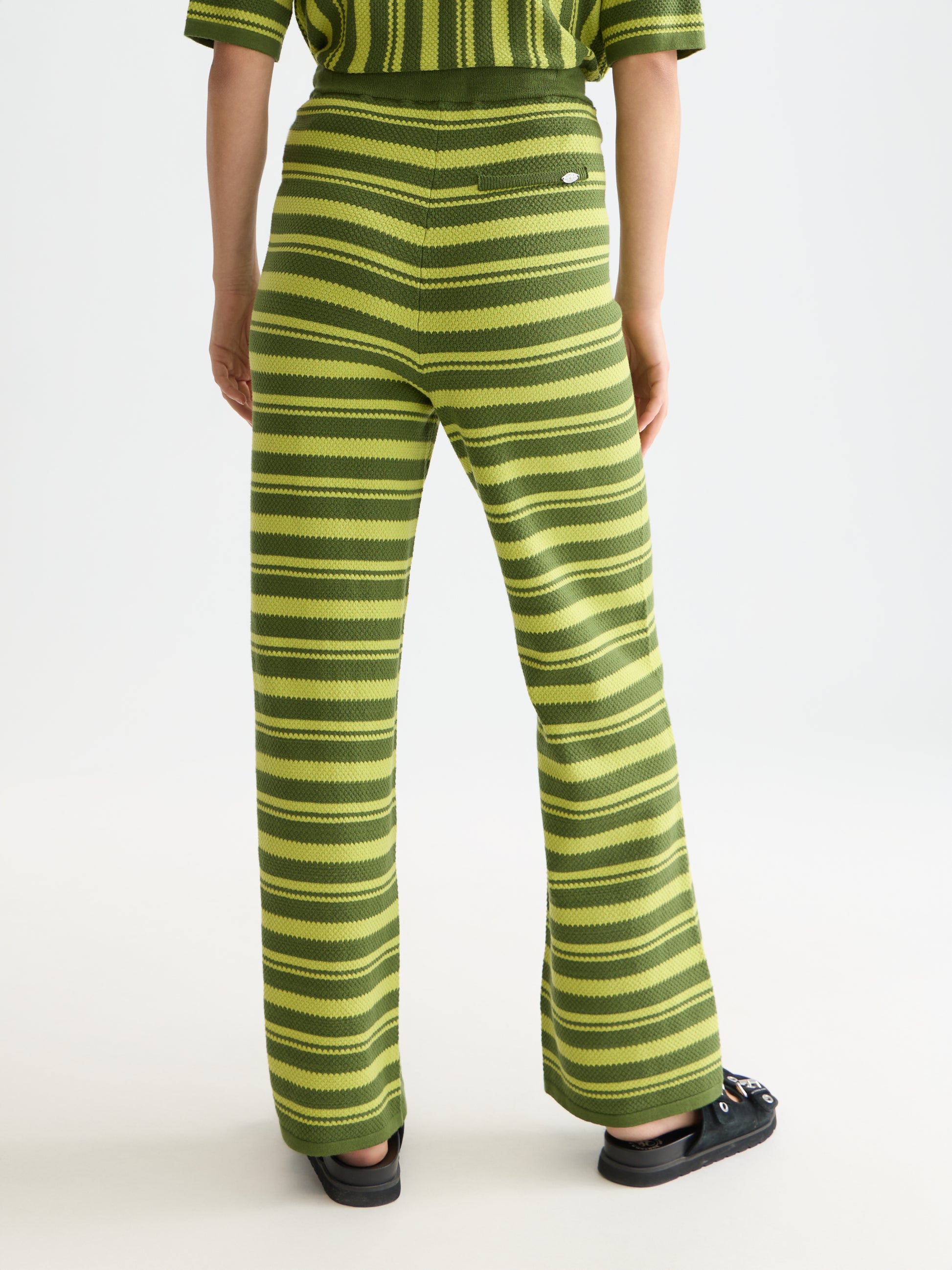 Seashell מכנסיים ארוכים לנשים Textured Stripe Knitted Trousers SCOTCH & SODA